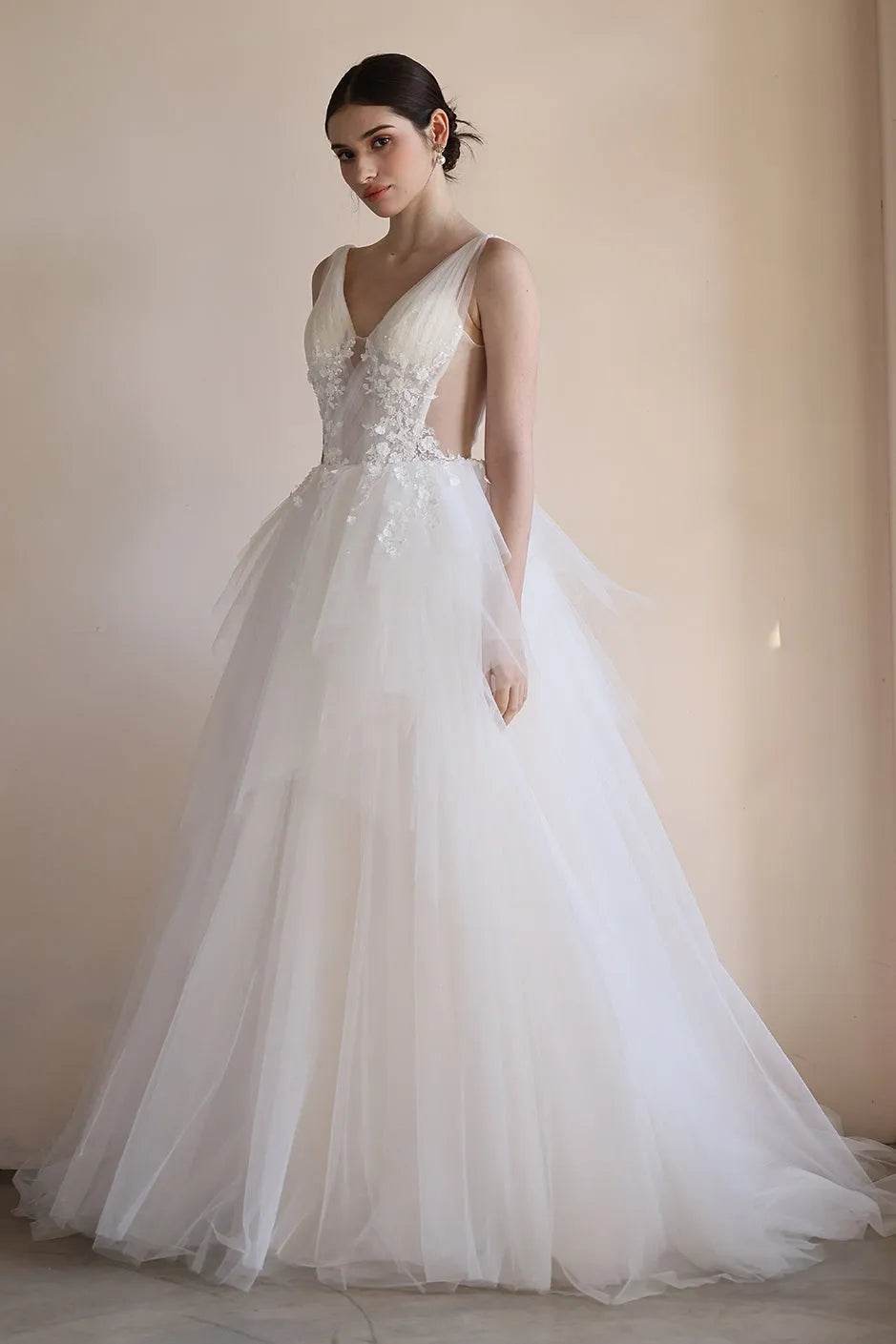 A-Line Sweep-Brush Train Lace Tulle Wedding Dress CW3555 - COCOMELODY