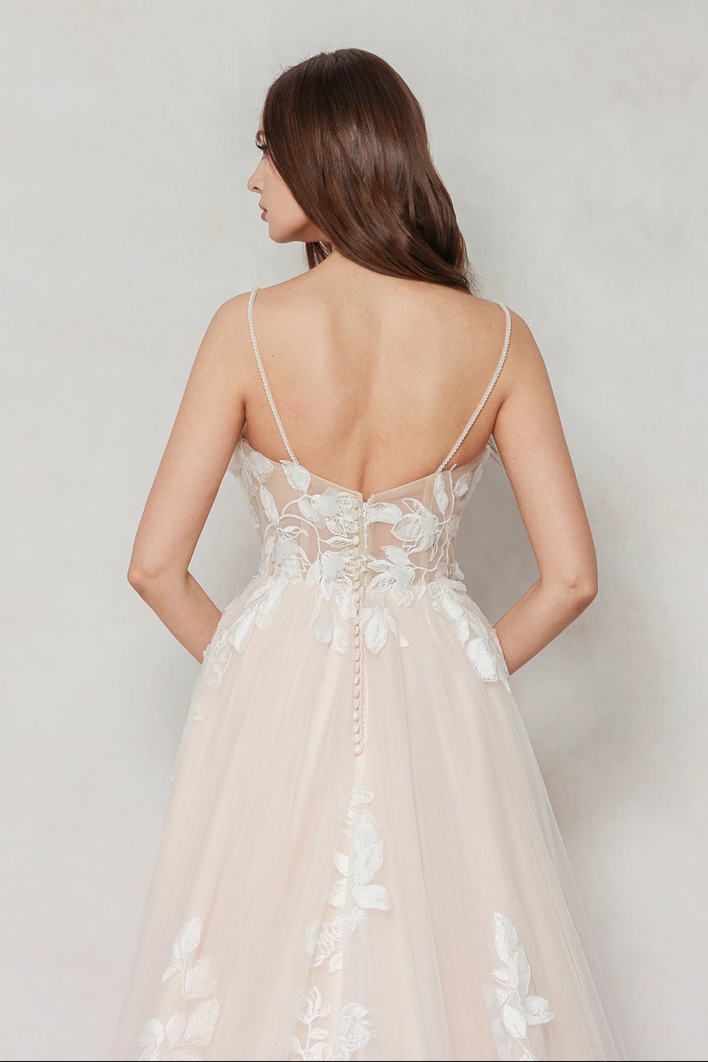 A-Line Sweep-Brush Train Tulle Wedding Dress CW3627 - COCOMELODY