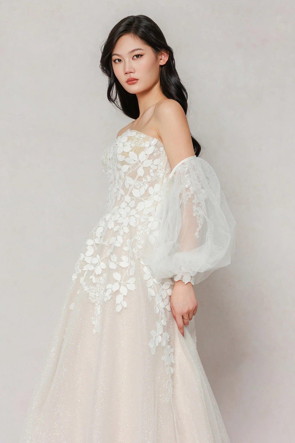 A-Line Sweep-Brush Train Tulle Wedding Dress CW3631 - COCOMELODY
