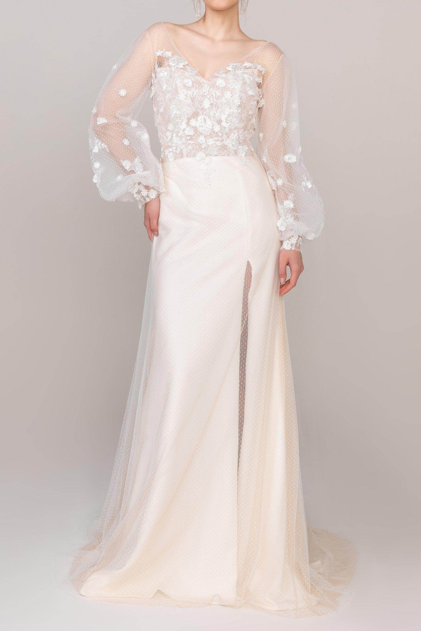 Charming Tulle Wedding Wrap with Appliques CZ0266