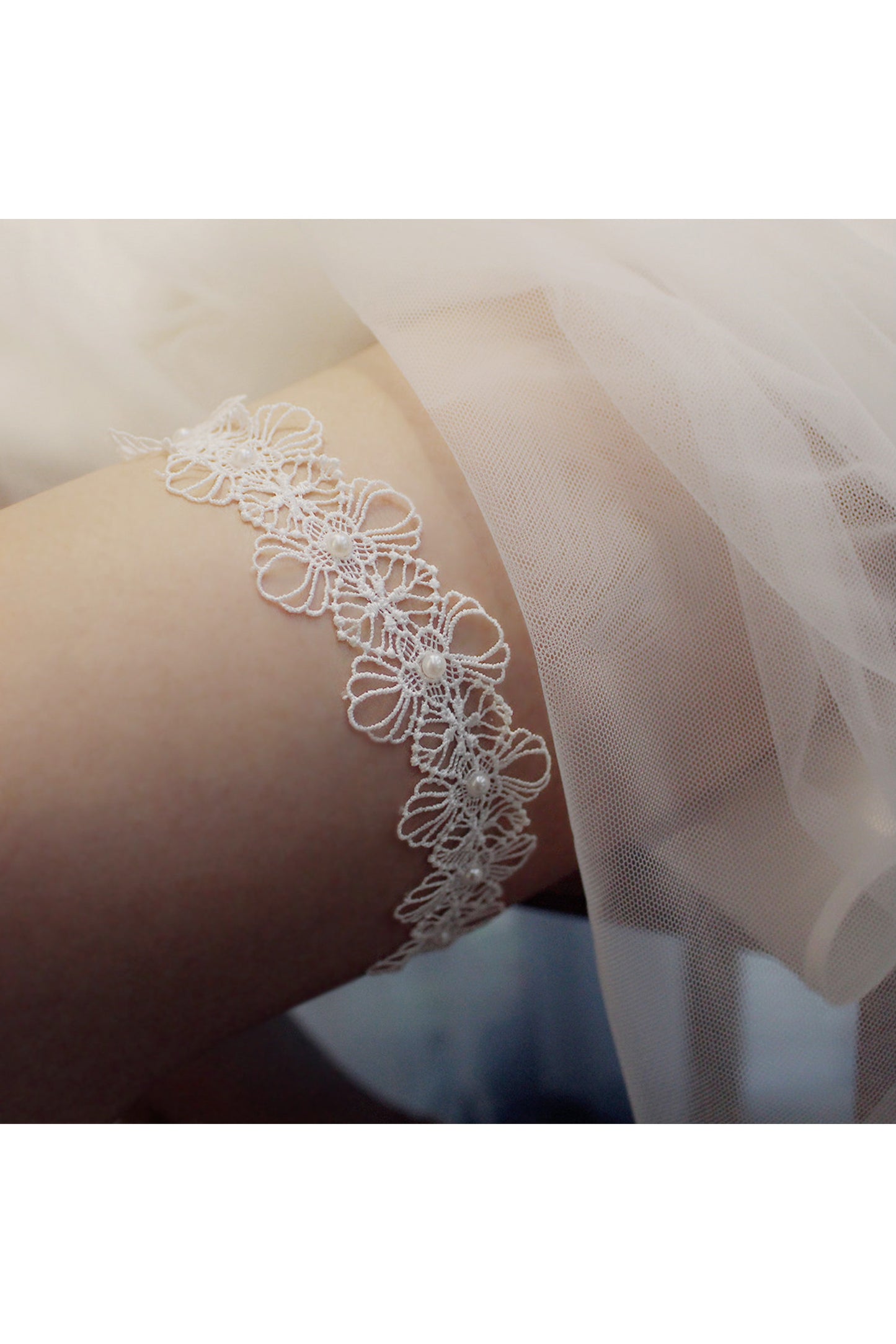 Lace Wedding Garter with Pearls CZ0313