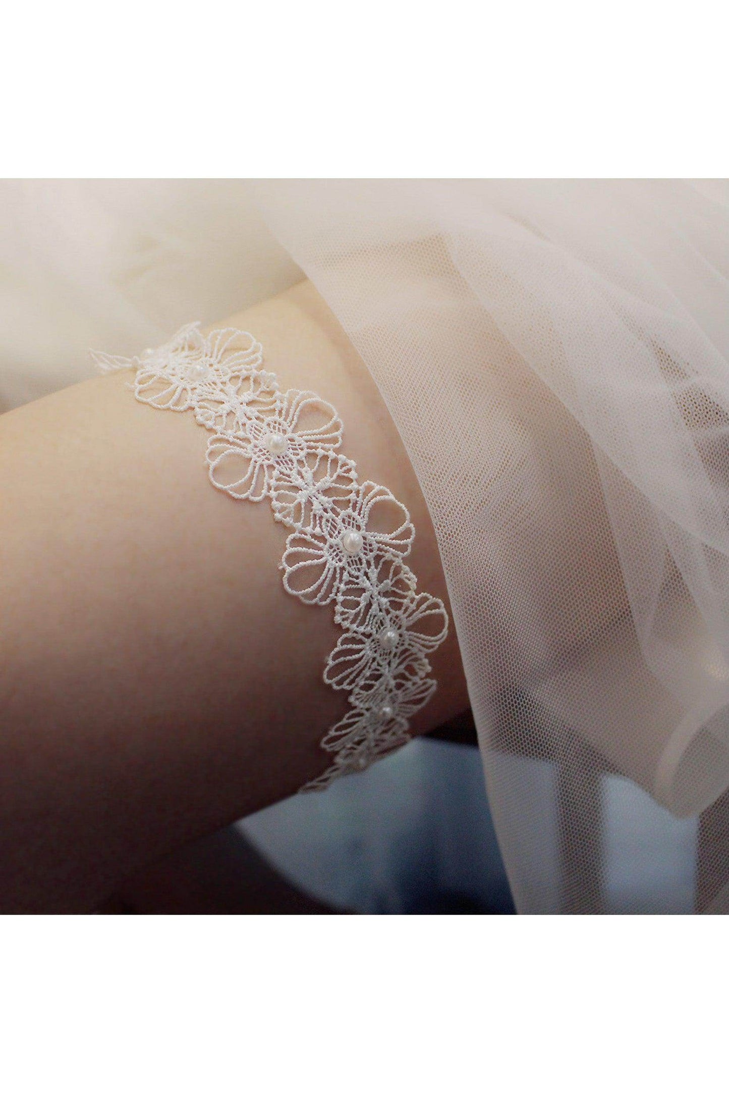 Lace Wedding Garter with Pearls CZ0313 - COCOMELODY