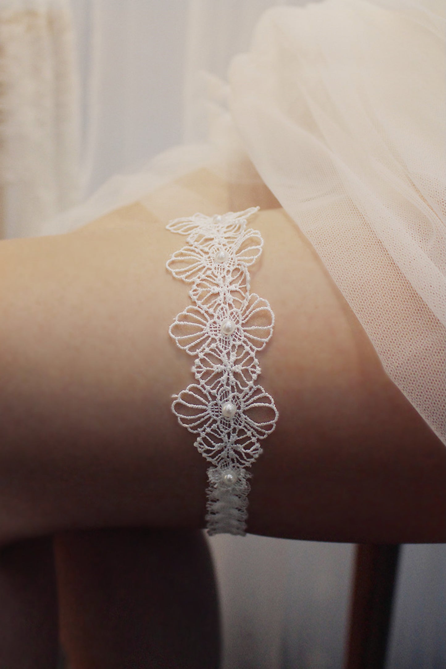 Lace Wedding Garter with Pearls CZ0313
