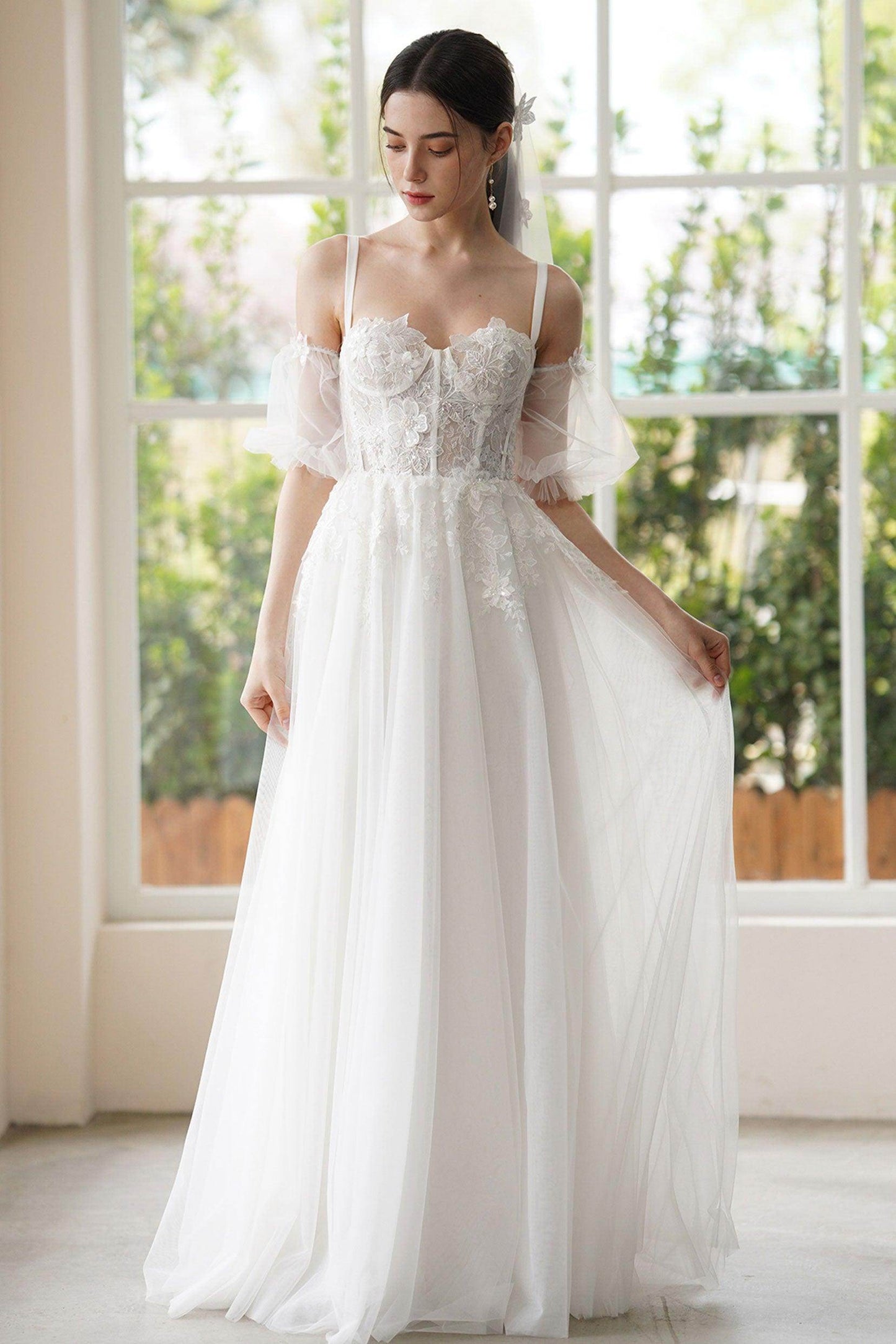 A-Line Sweep-Brush Train Lace Tulle Wedding Dress CW3307 - COCOMELODY