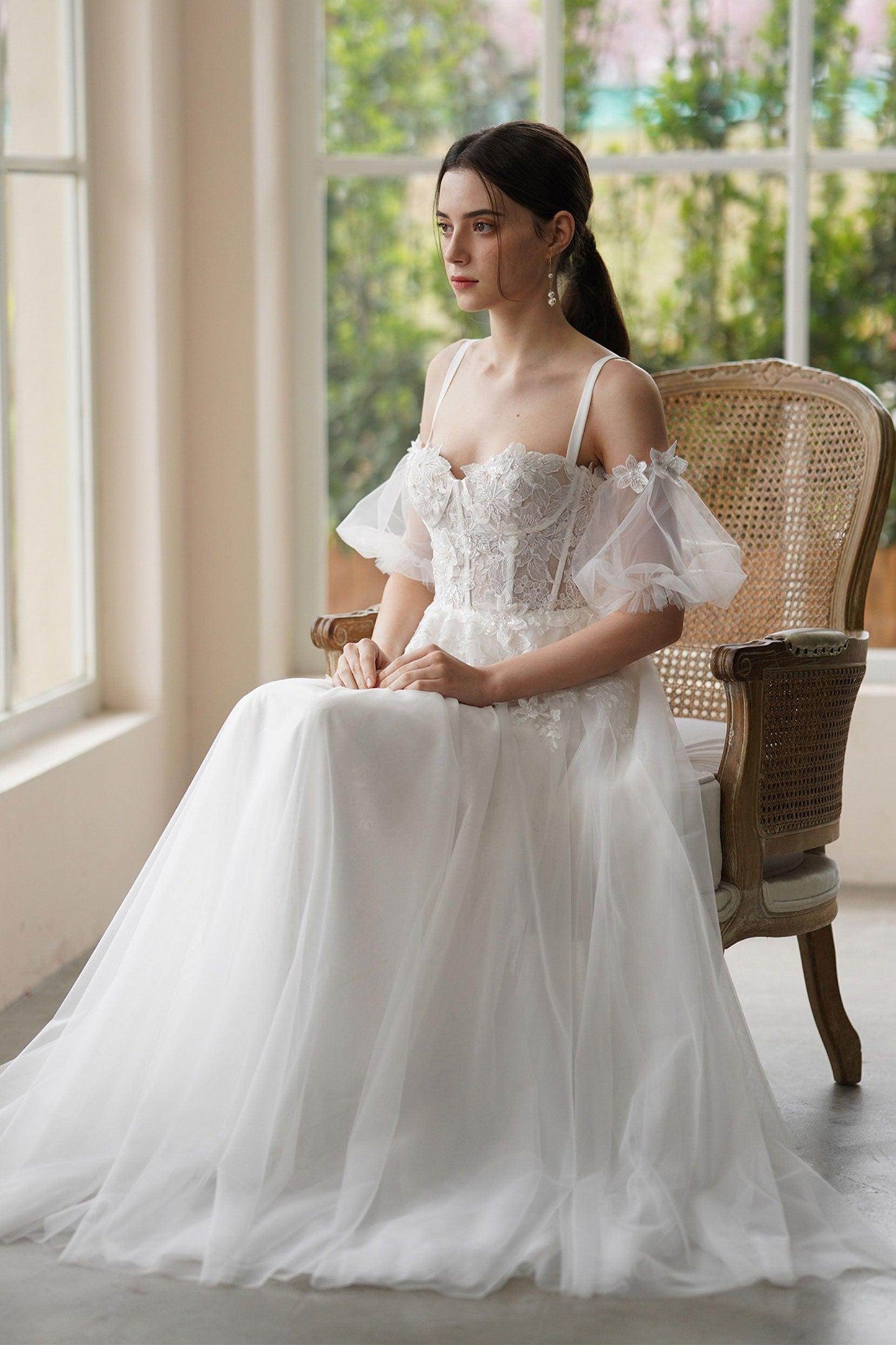 A-Line Sweep-Brush Train Lace Tulle Wedding Dress CW3307 - COCOMELODY
