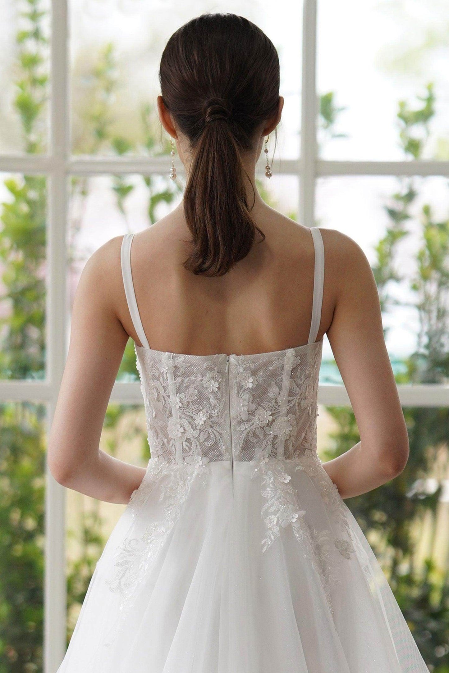 A-Line Sweep-Brush Train Lace Tulle Wedding Dress CW3308 - COCOMELODY
