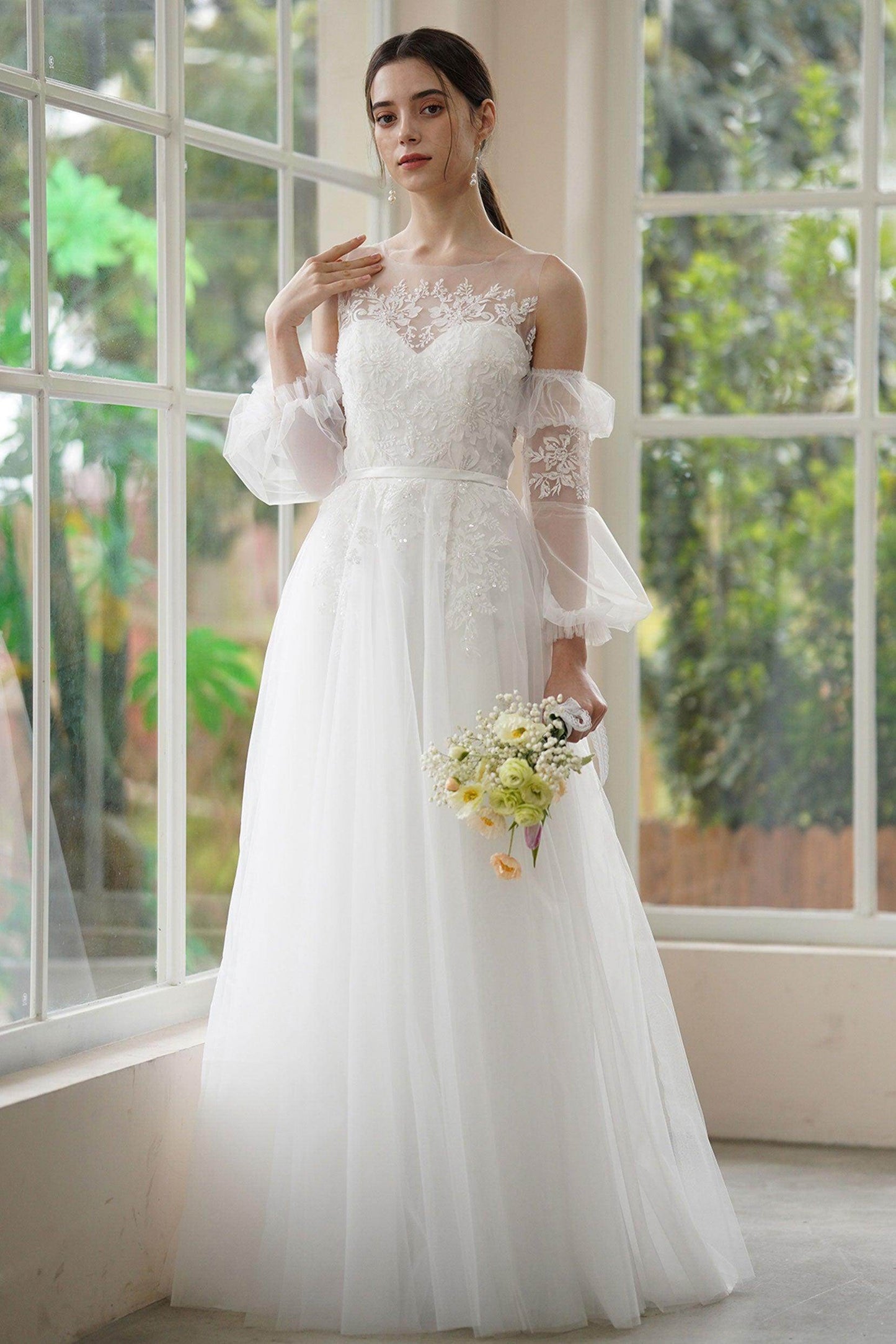 A-Line Sweep-Brush Train Lace Tulle Wedding Dress CW3309 - COCOMELODY