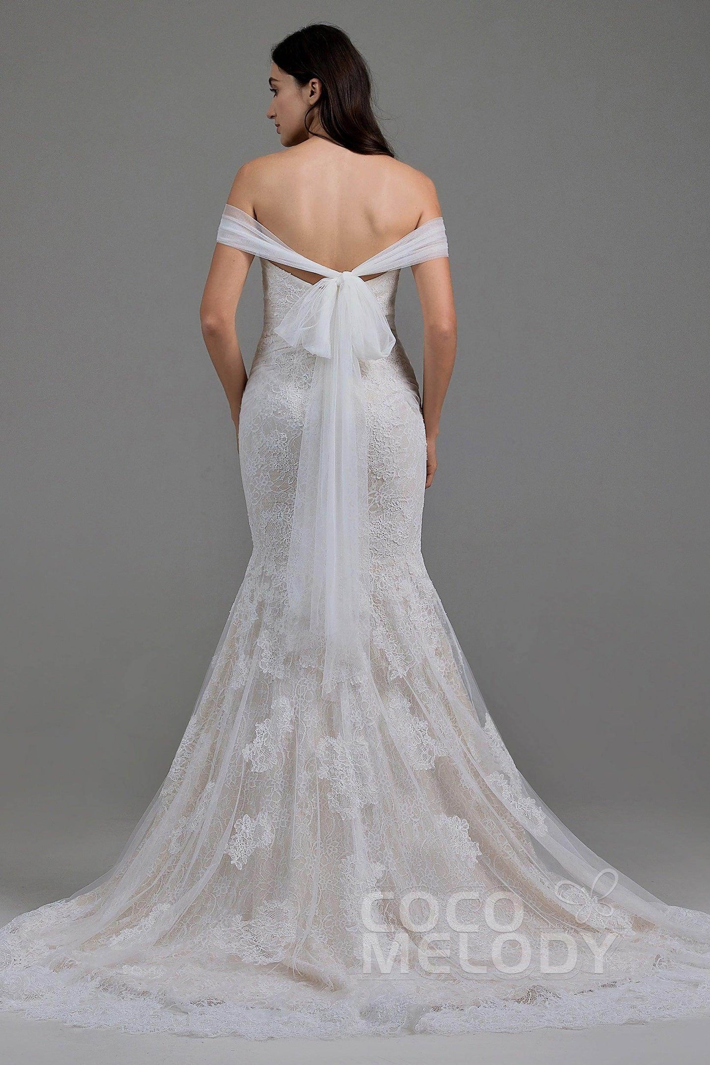 Trumpet-Mermaid Court Train Lace Wedding Dress LD5778 - COCOMELODY