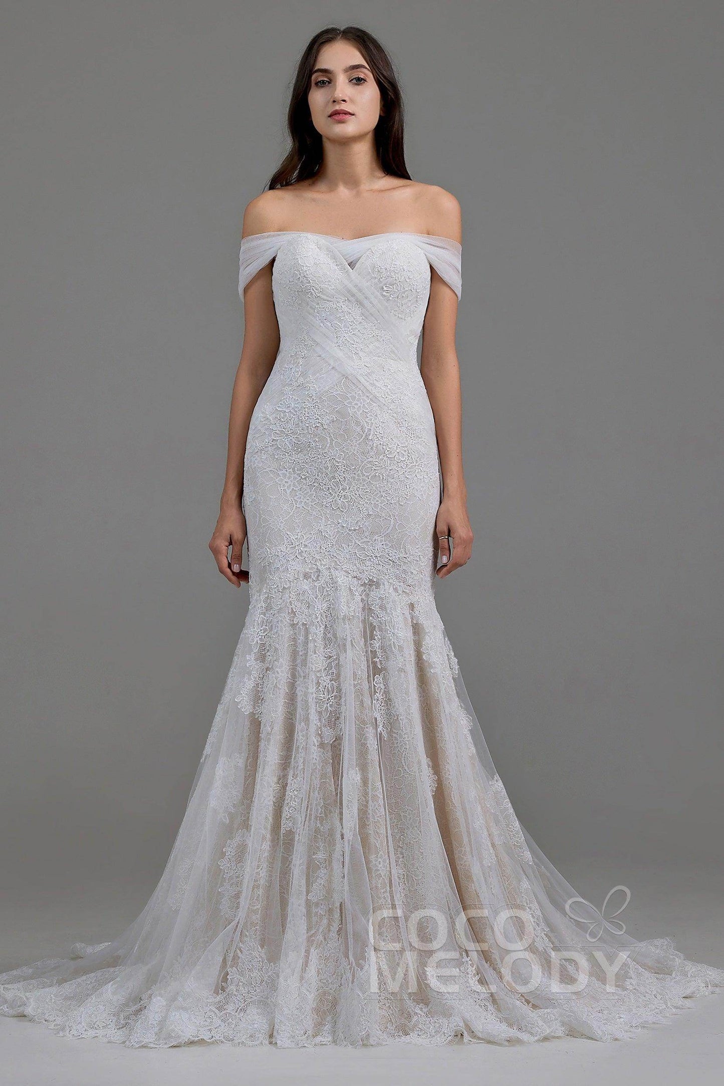 Trumpet-Mermaid Court Train Lace Wedding Dress LD5778 - COCOMELODY