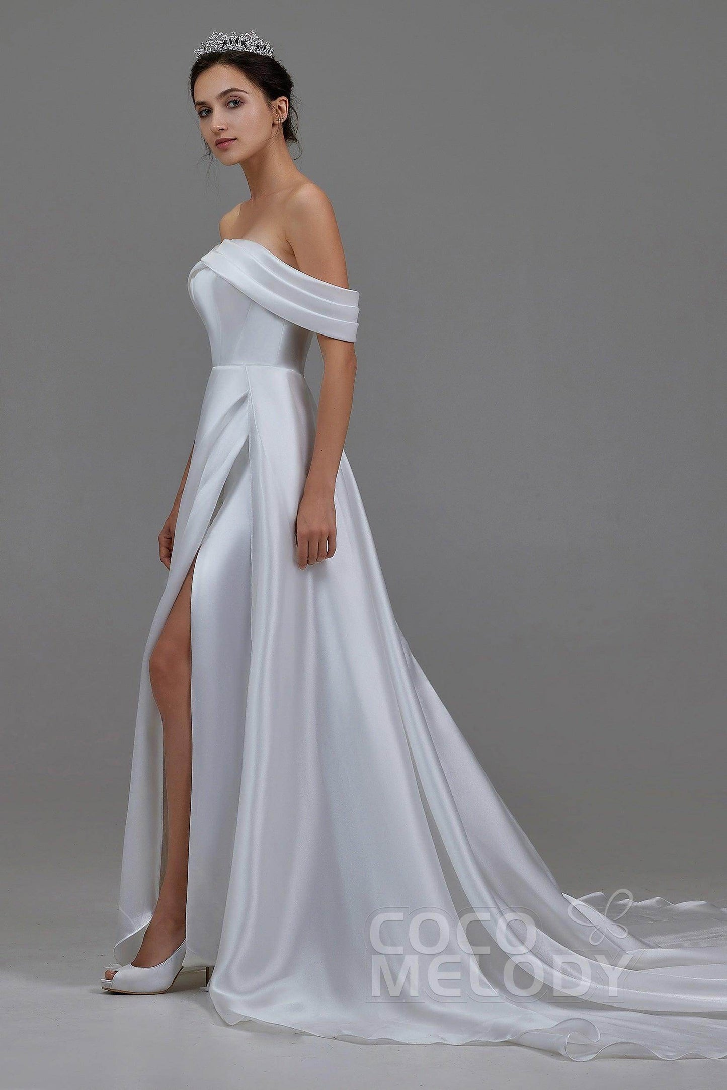 A-Line Pearl yarn and Acetate satin Wedding Dress LD5800 - COCOMELODY