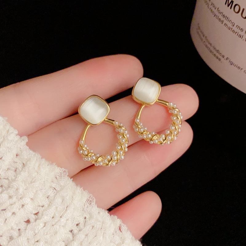 Fashion simple light luxury cat's eye diamond pearl earrings 796095958778 - COCOMELODY