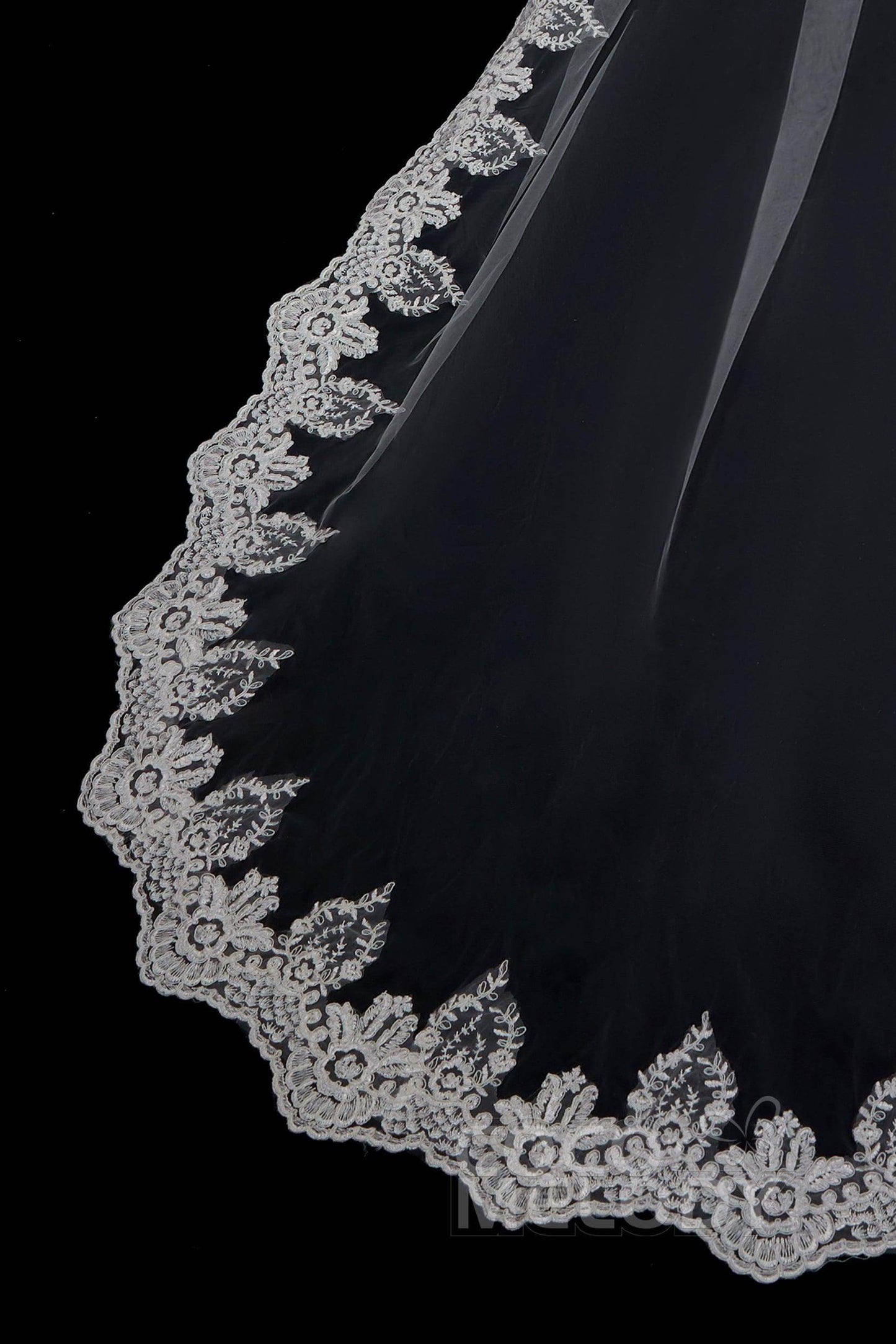One-tier Lace Edge Tulle Hip Veils with Appliques AV180009 - COCOMELODY