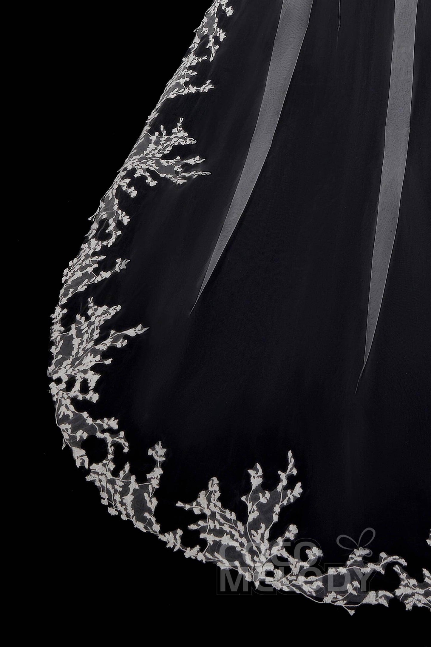 One-tier Lace Edge Tulle Hip Veils with Appliques AV180003 - COCOMELODY