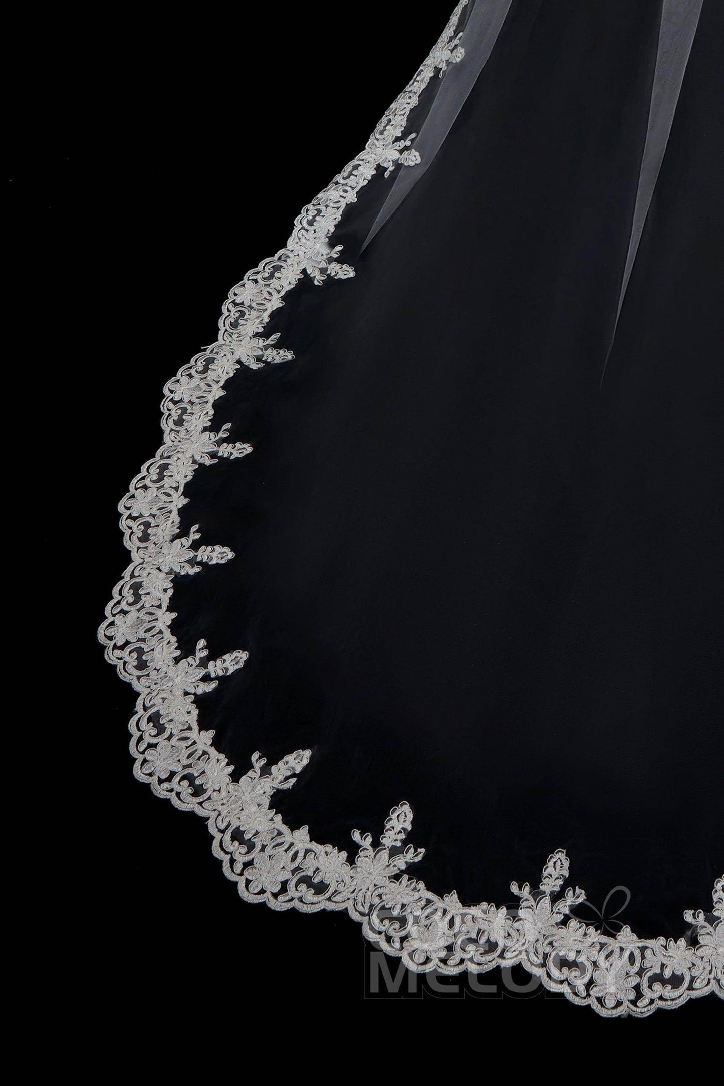 One-tier Lace Edge Tulle Hip Veils with Appliques AV180010 - COCOMELODY