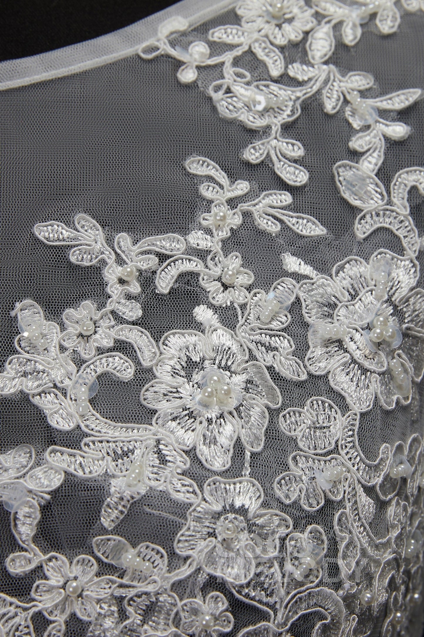 Romantic Ivory Lace Half Sleeve Wedding Wrap CX0015002