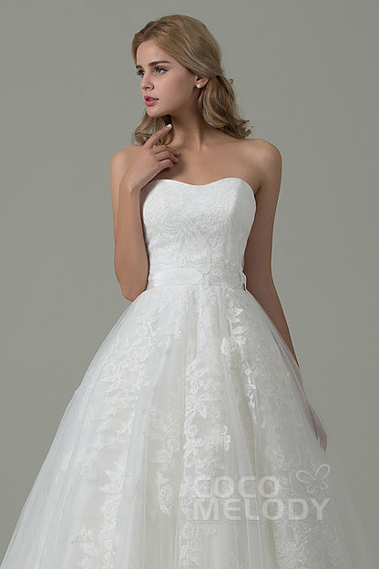 A-Line Court Train Tulle and Lace Wedding Dress B14E3A024