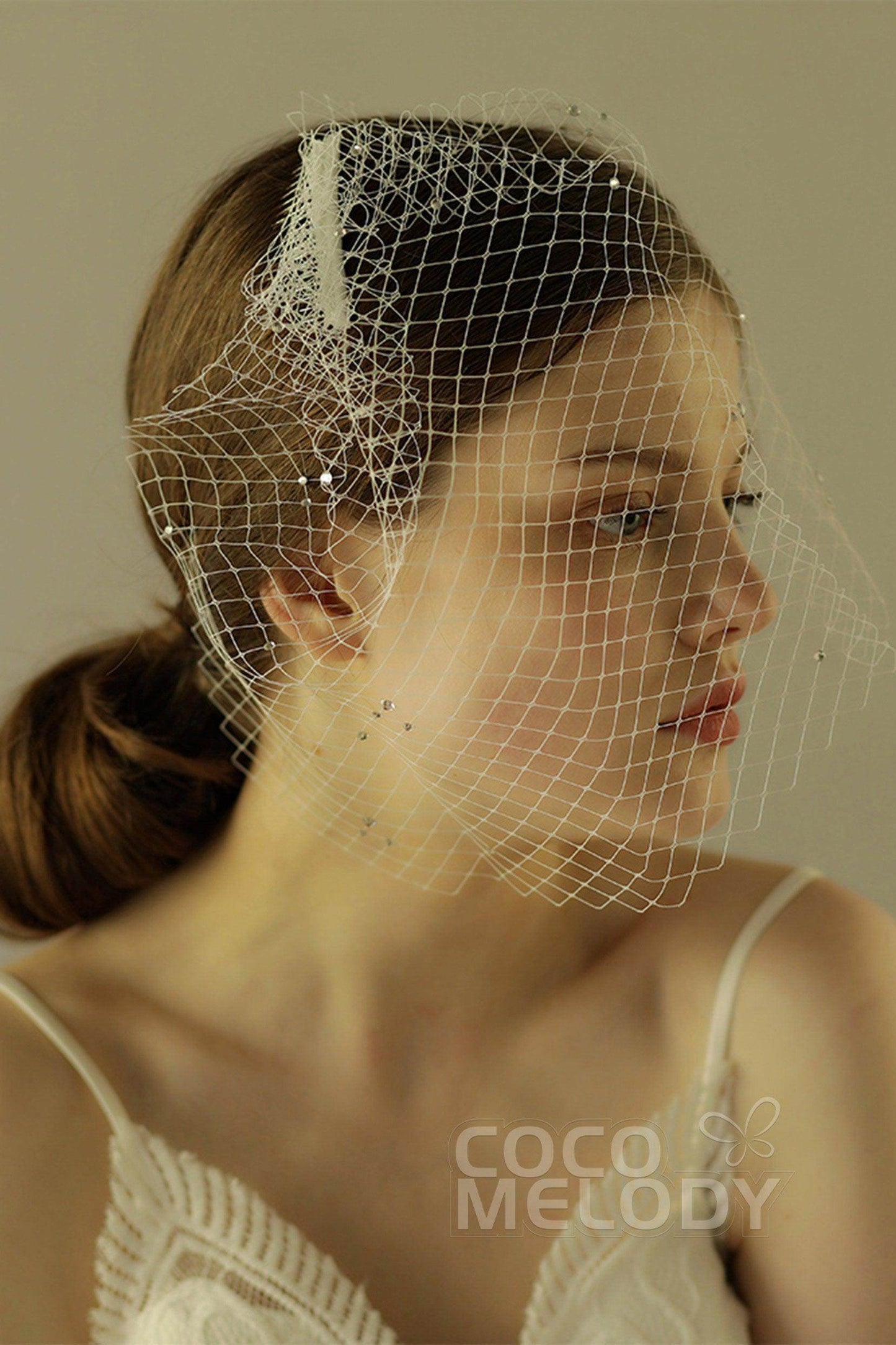 One-tier Cut Edge Tulle Blusher Veils with Rhinestone CV0239 - COCOMELODY