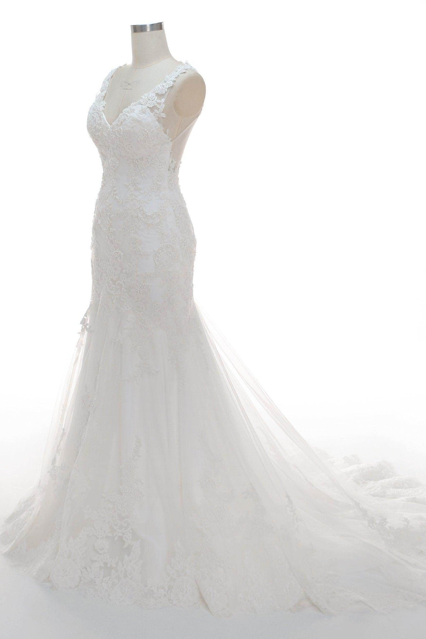 Trumpet-Mermaid Court Train Tulle Wedding Dress CW2330 - COCOMELODY