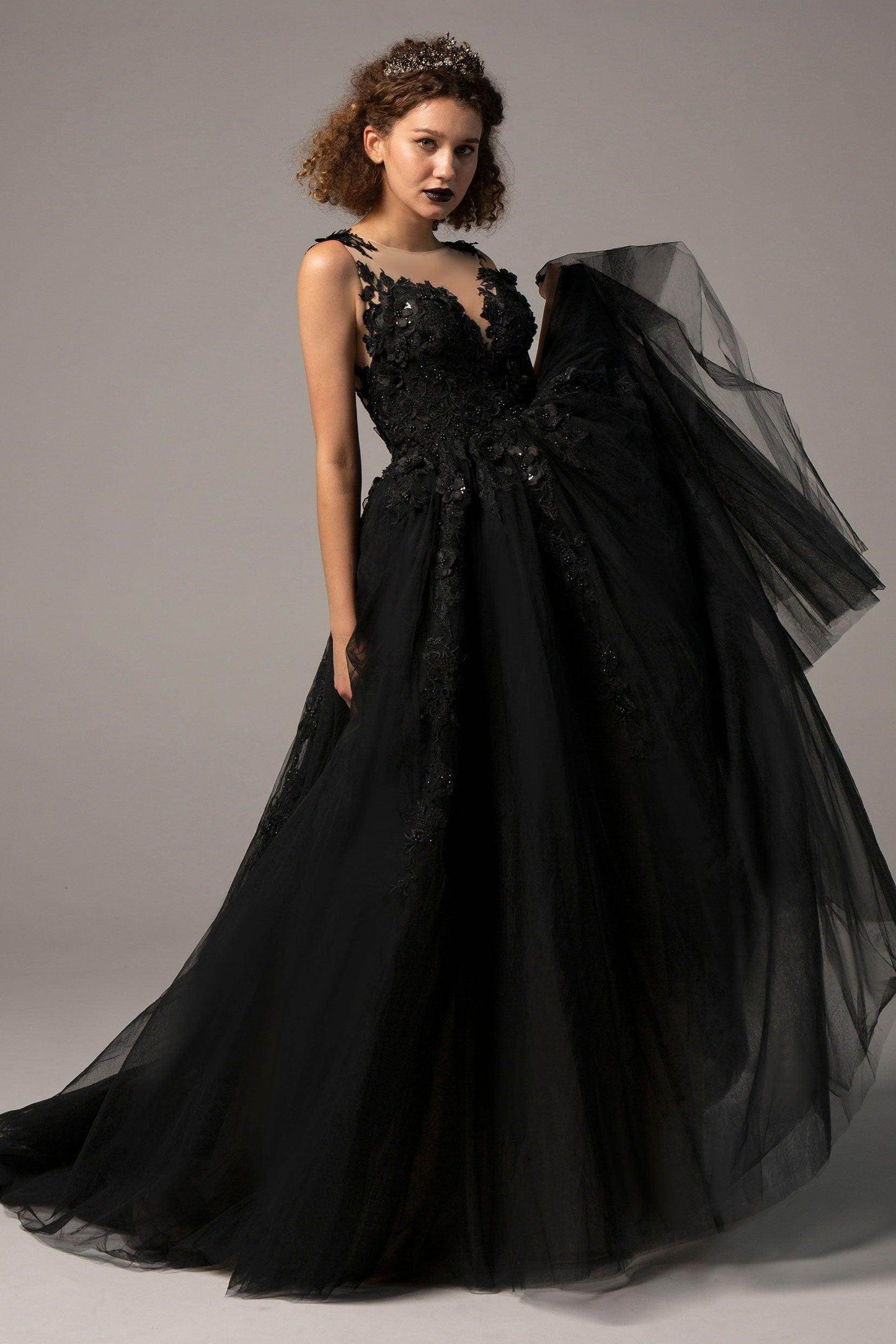 A-Line Court Train Tulle Wedding Dress CW2338 - COCOMELODY