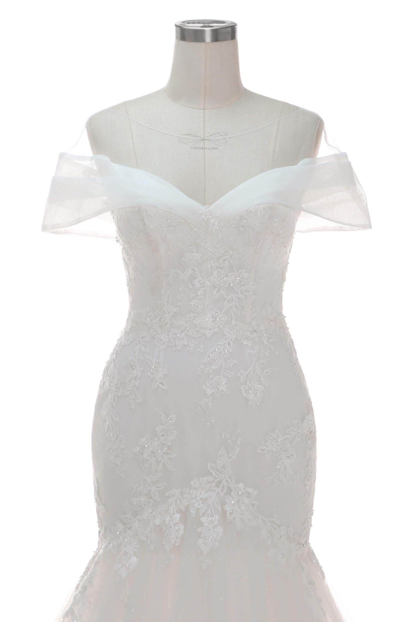 Trumpet-Mermaid Court Train Tulle Wedding Dress CW2401 - COCOMELODY