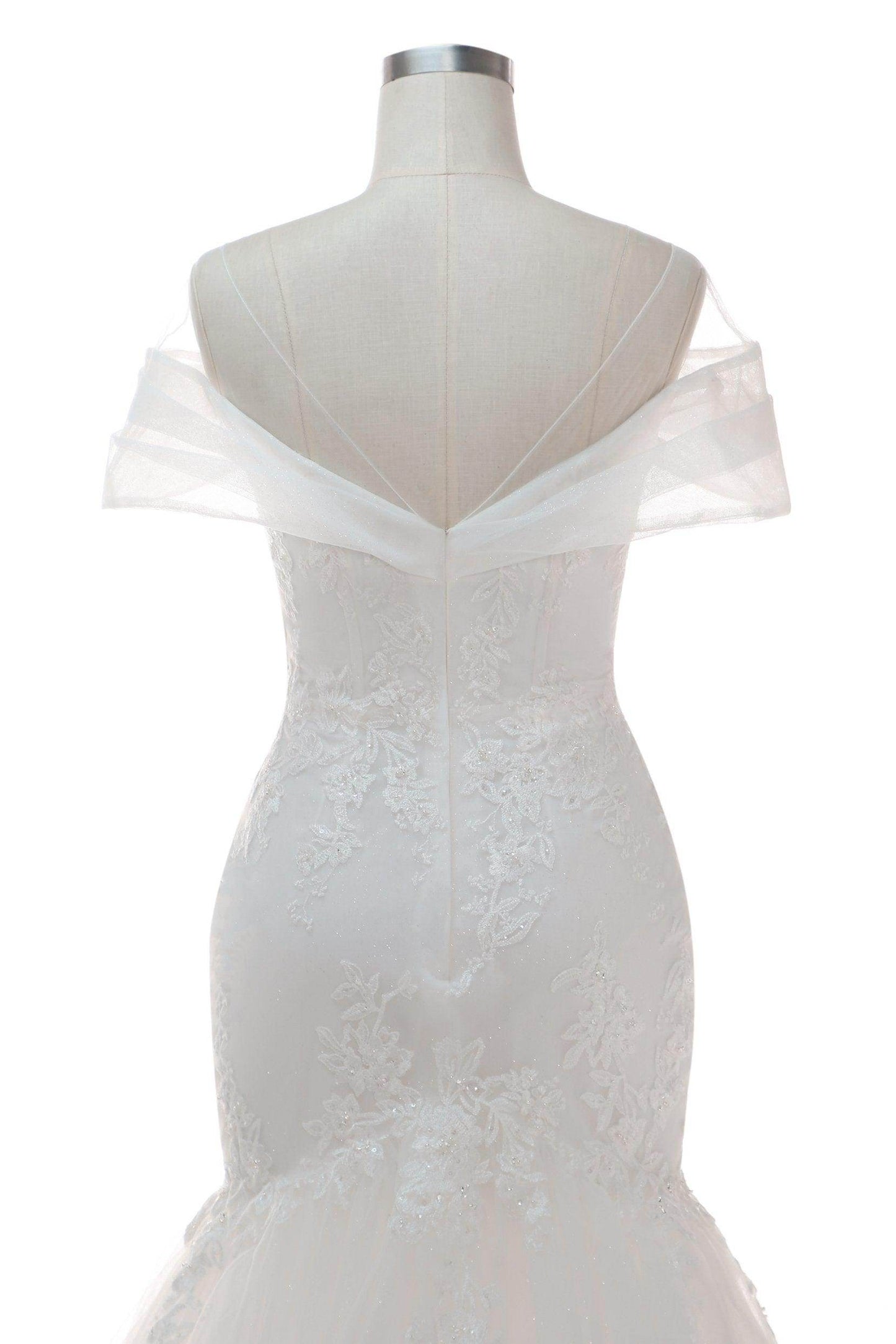 Trumpet-Mermaid Court Train Tulle Wedding Dress CW2401 - COCOMELODY