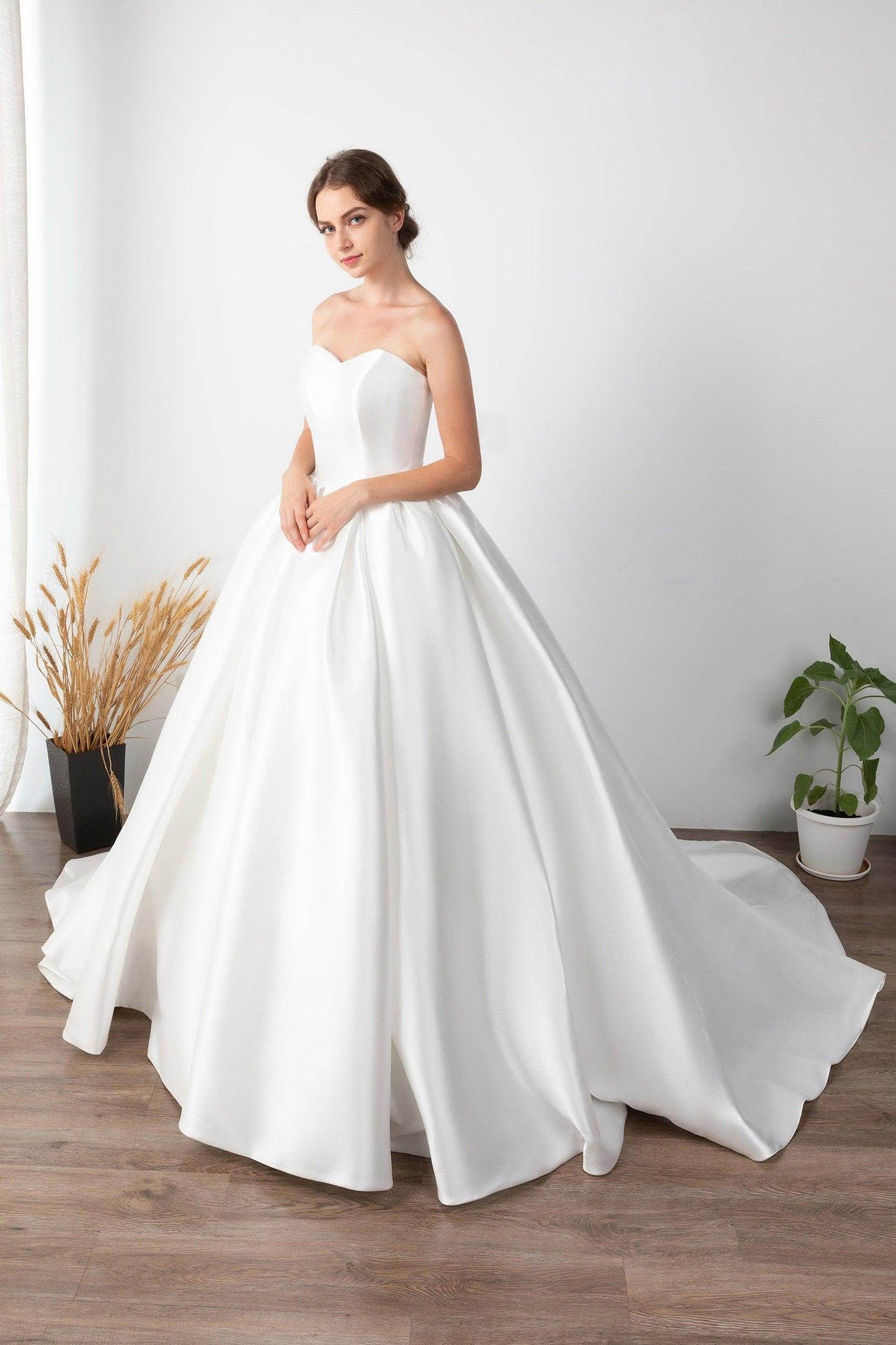 Princess Court Train Mikado Wedding Dress CW2520 - COCOMELODY