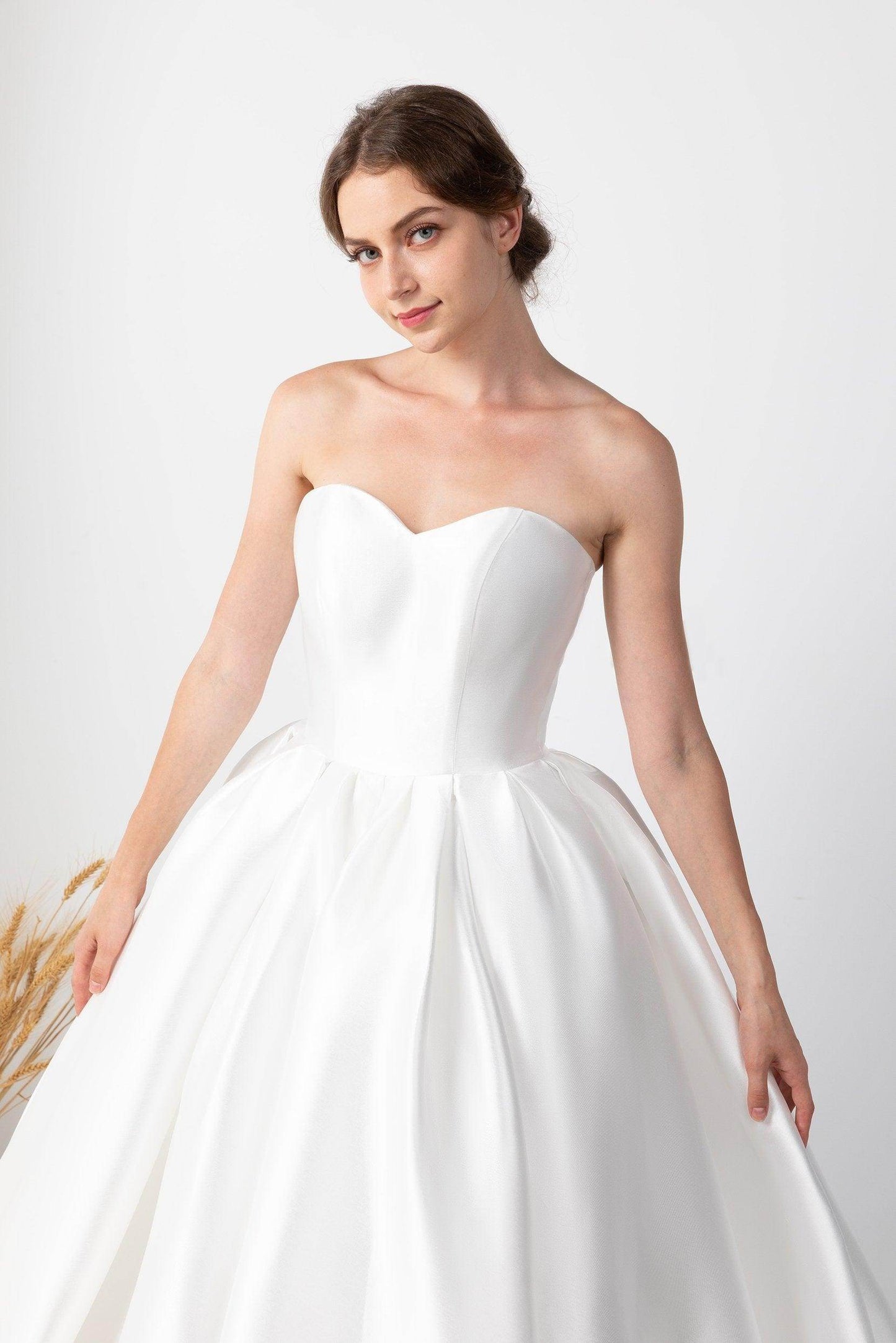 Princess Court Train Mikado Wedding Dress CW2520 - COCOMELODY