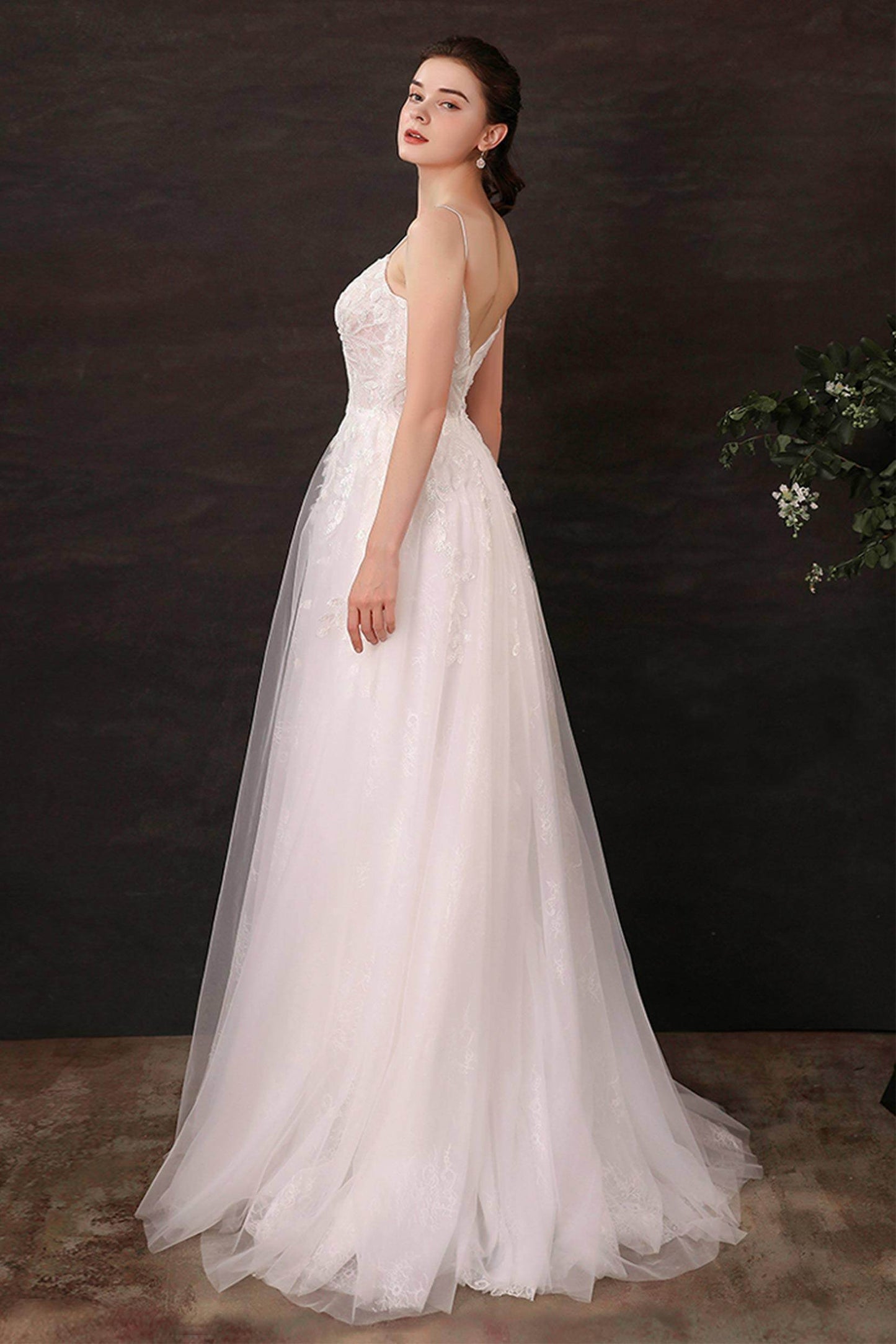 A-Line Sweep-Brush Train Lace Tulle Wedding Dress CW2684 - COCOMELODY