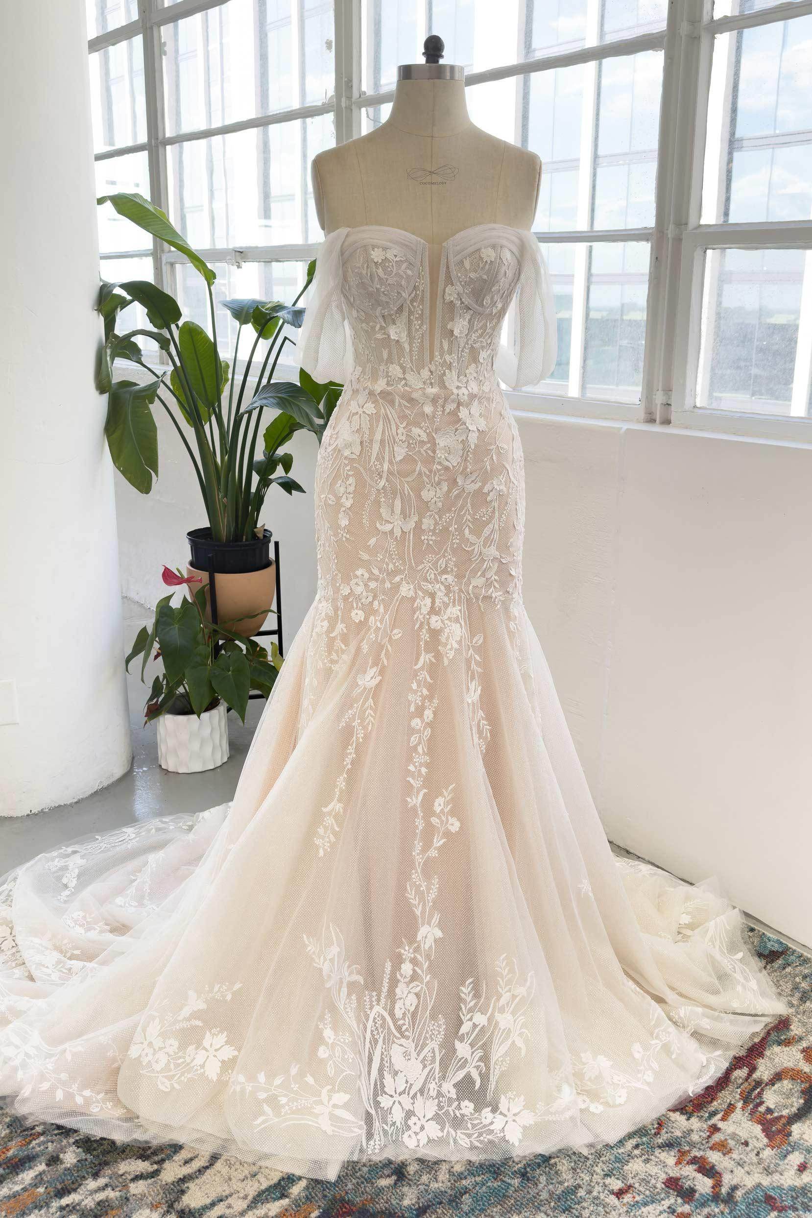 Trumpet Natural Court Train Lace Tulle Wedding Dress COCOMELODY CW2999, 45 Days / Ivory/Purple Dusk / US22-UK24-EUR52 Trumpet Natural Court Train Lace Tulle Wedding Dress COCOMELODY CW2999, 45 Days / Ivory/Purple Dusk / US22-UK24-EUR52