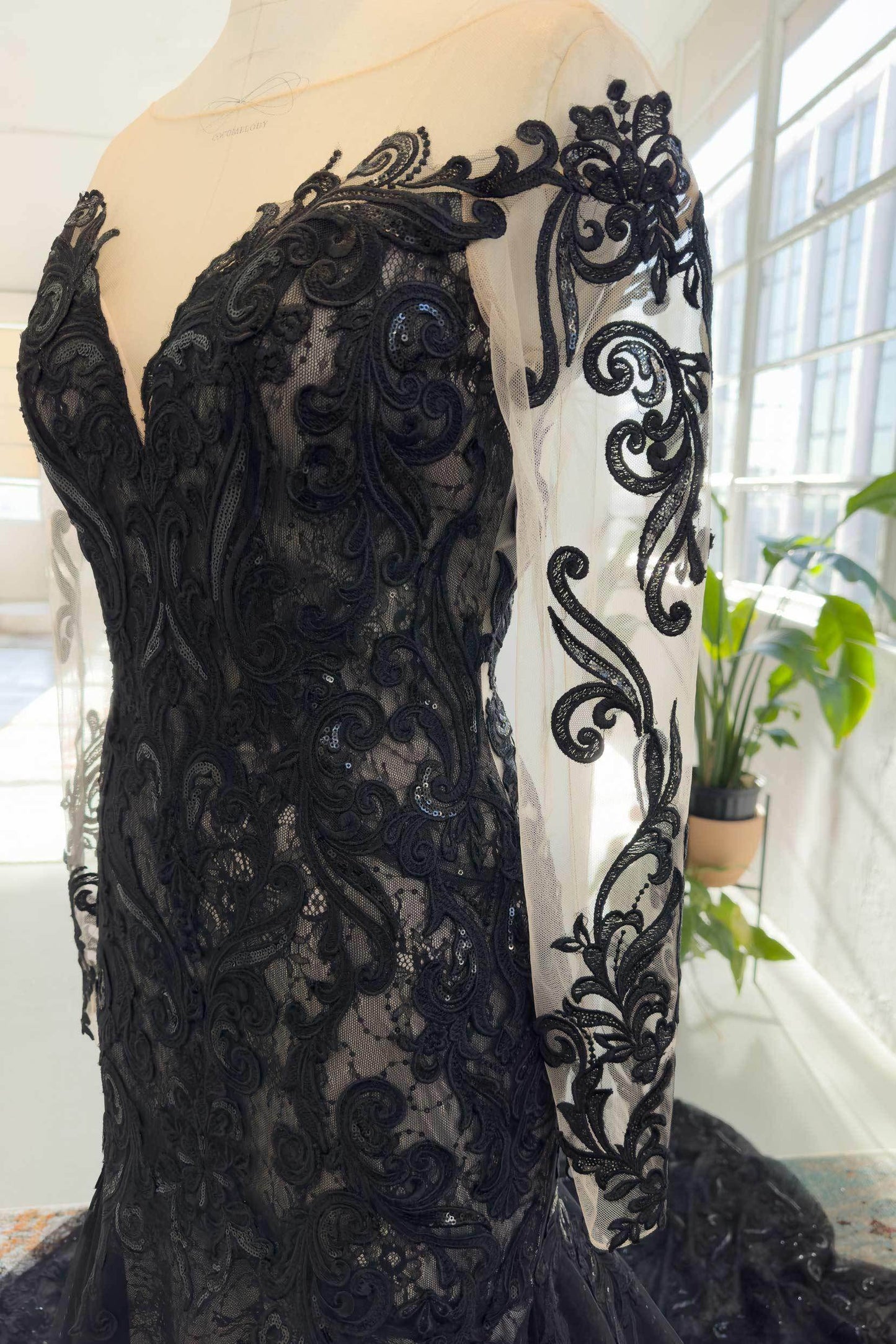 Trumpet-Mermaid Chapel Train Lace Tulle Wedding Dress CW3009 - COCOMELODY