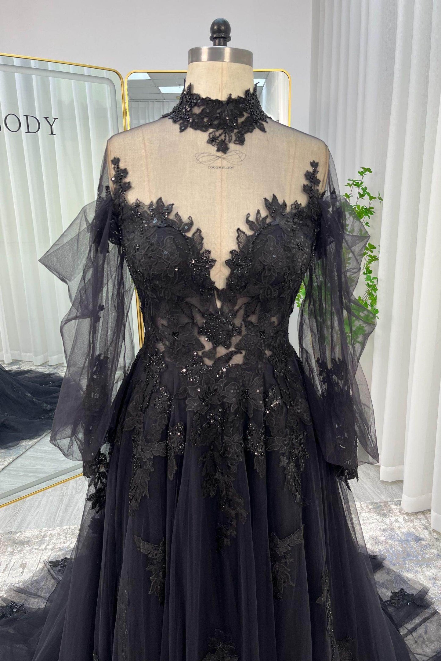A-Line Court Train Lace Tulle Wedding Dress CW3156 - COCOMELODY