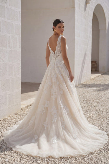 A-Line Court Train Tulle and Lace Wedding Dress CWAT16004