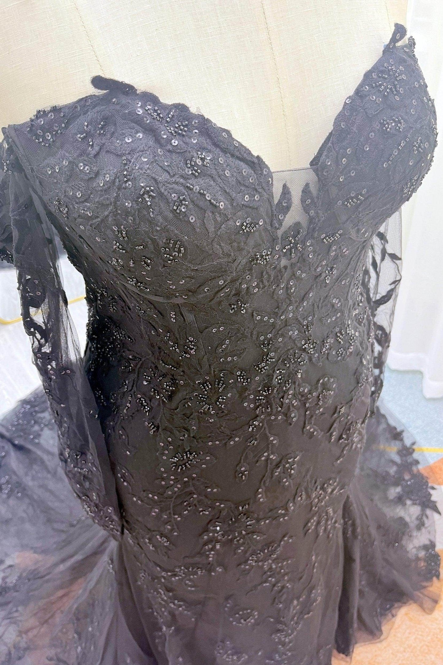 Trumpet-Mermaid Chapel Train Lace Tulle Wedding Dress CW3135 - COCOMELODY