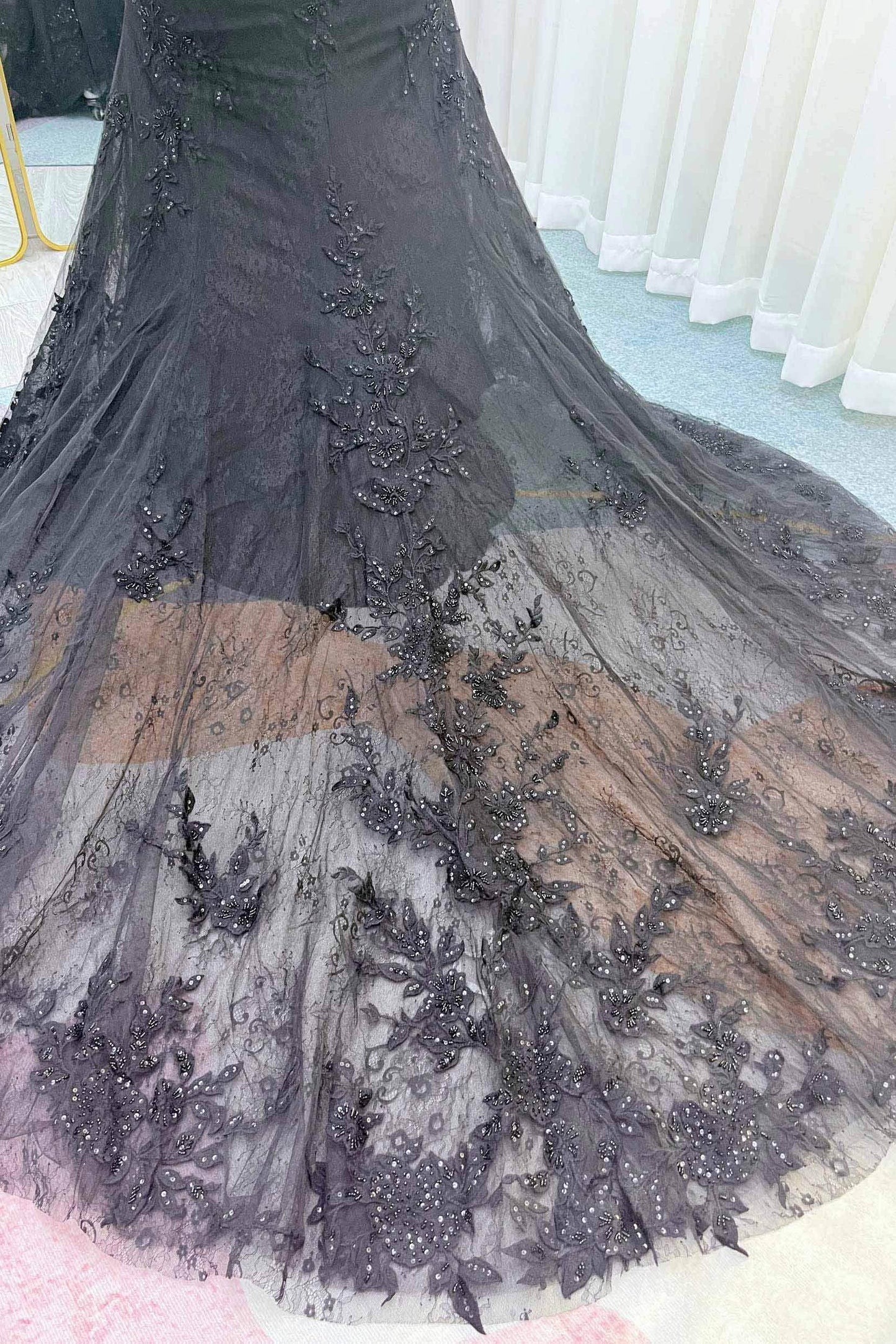 Trumpet-Mermaid Chapel Train Lace Tulle Wedding Dress CW3135 - COCOMELODY