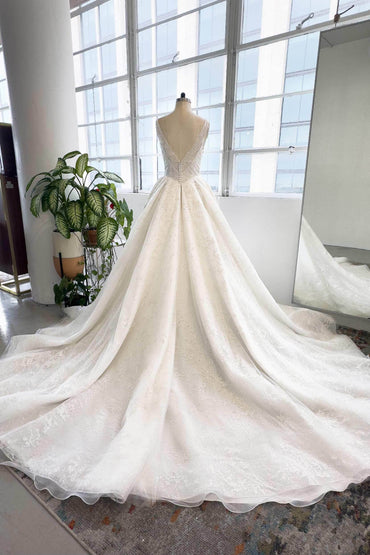 A-Line Chapel Train Lace Tulle Wedding Dress CW3005 - COCOMELODY