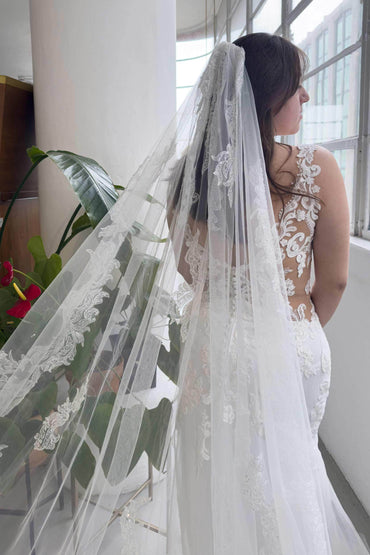 One-tier Lace Edge Lace Tulle Chapel Veils with Appliques Beading CV0335 - COCOMELODY