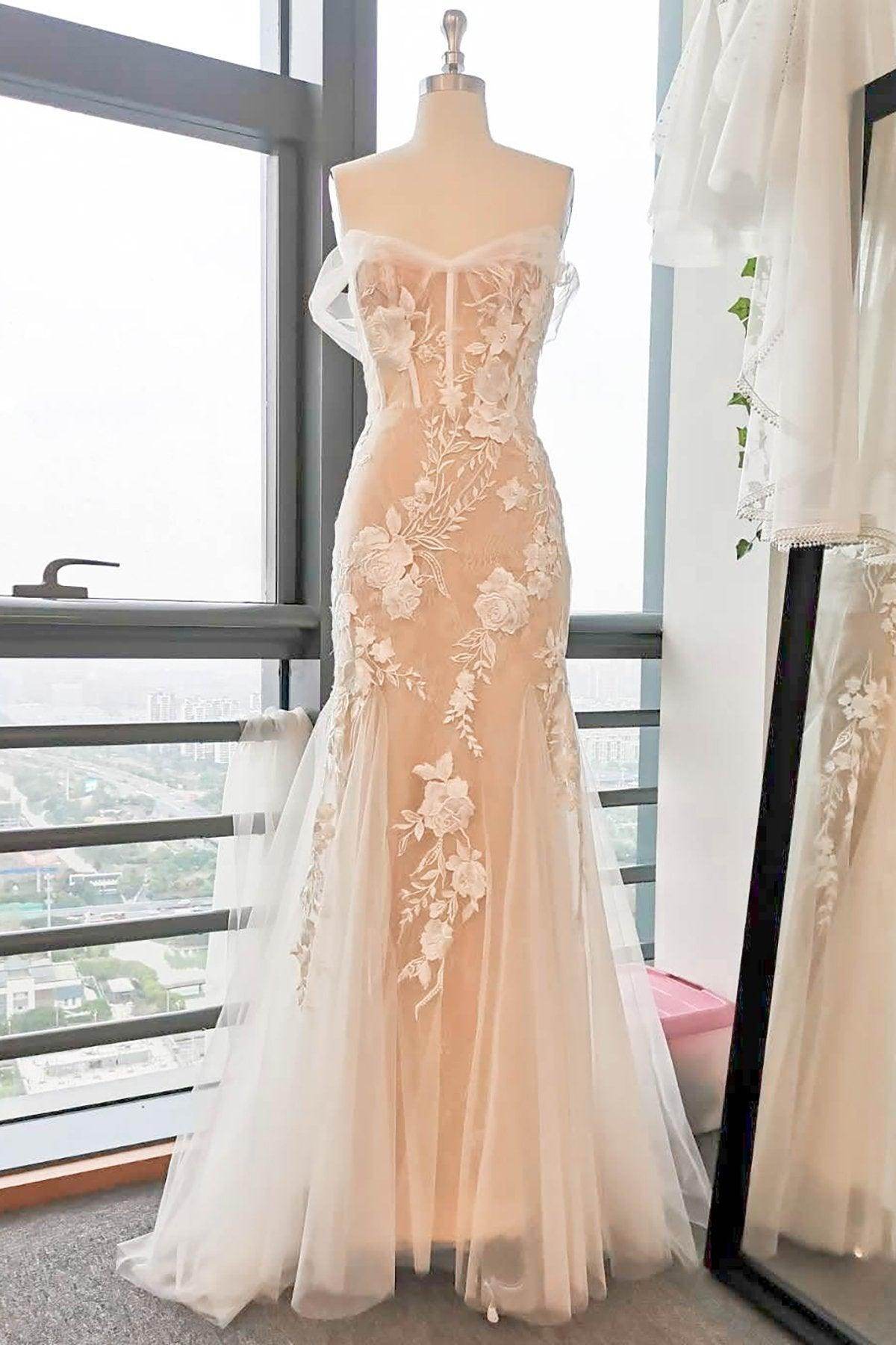 Sheath Sweep-Brush Train Lace Tulle Wedding Dress CW2747 - COCOMELODY