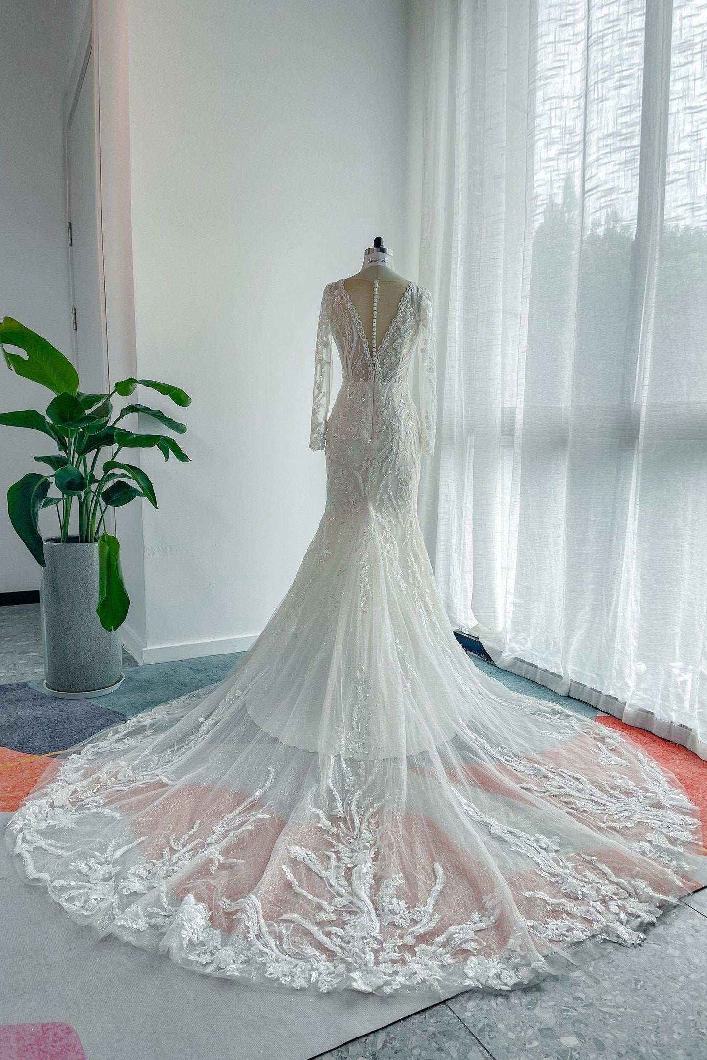 Trumpet-Mermaid Chapel Train Lace Tulle Wedding Dress CW3141 - COCOMELODY