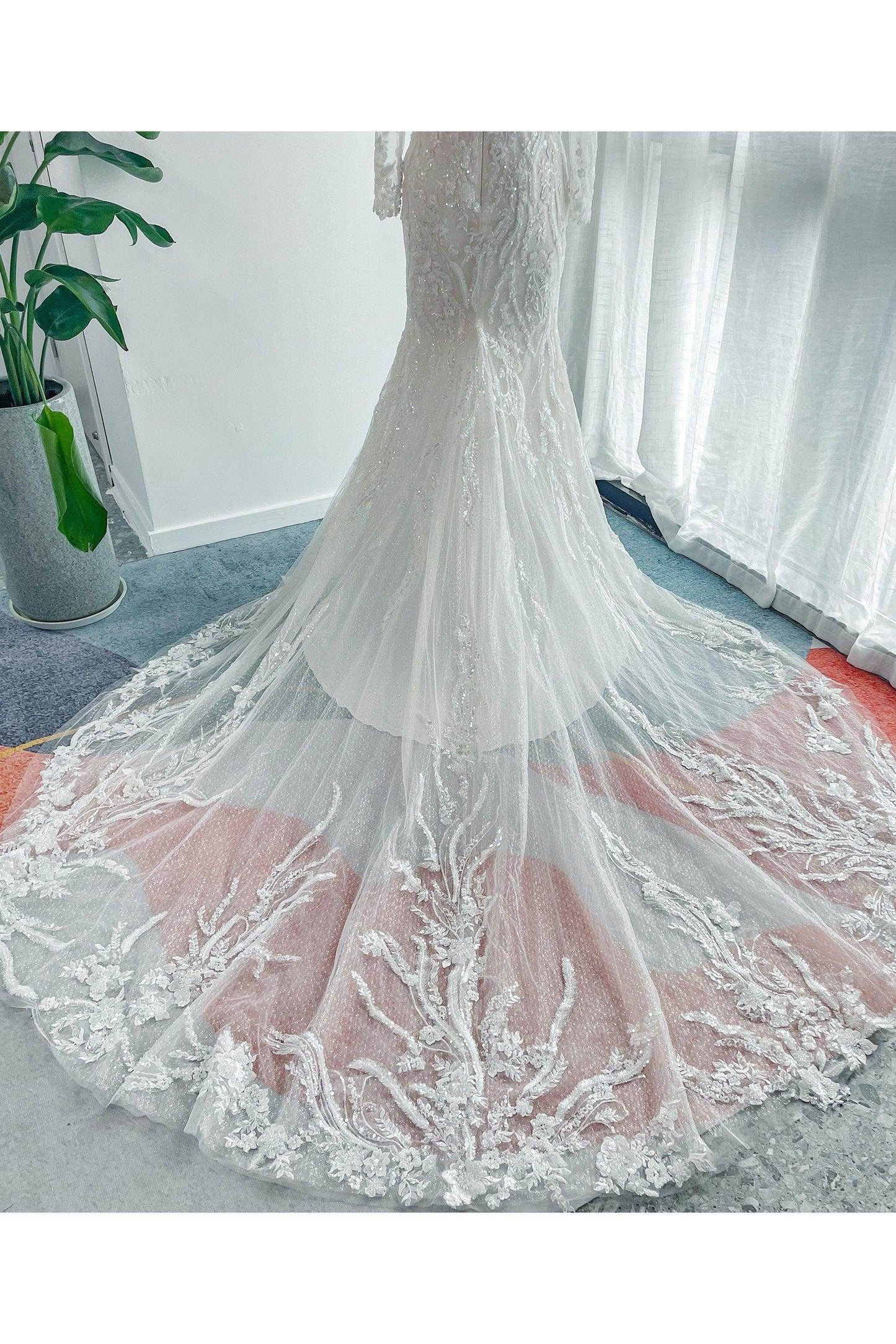 Trumpet-Mermaid Chapel Train Lace Tulle Wedding Dress CW3141 - COCOMELODY