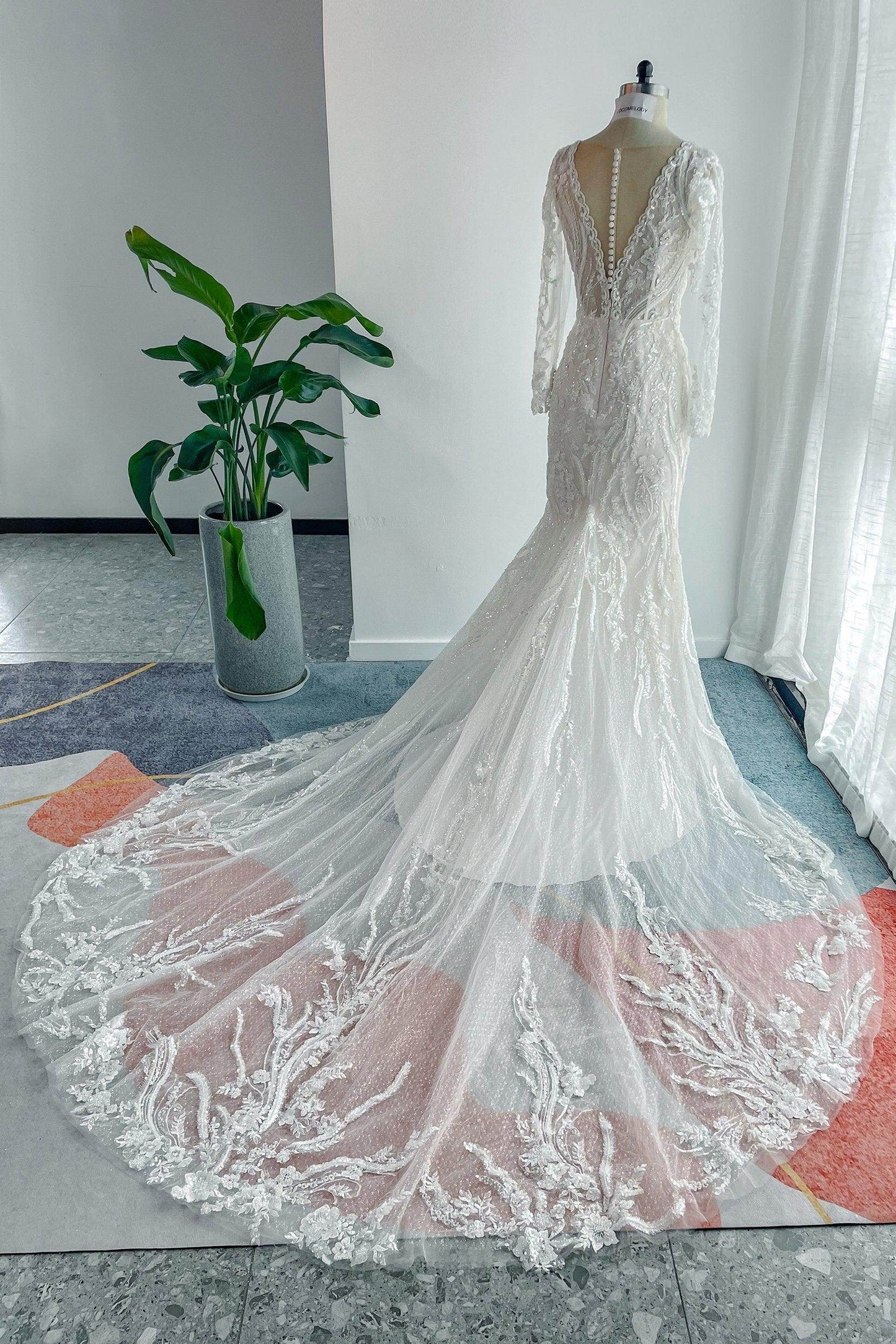 Trumpet-Mermaid Chapel Train Lace Tulle Wedding Dress CW3141 - COCOMELODY