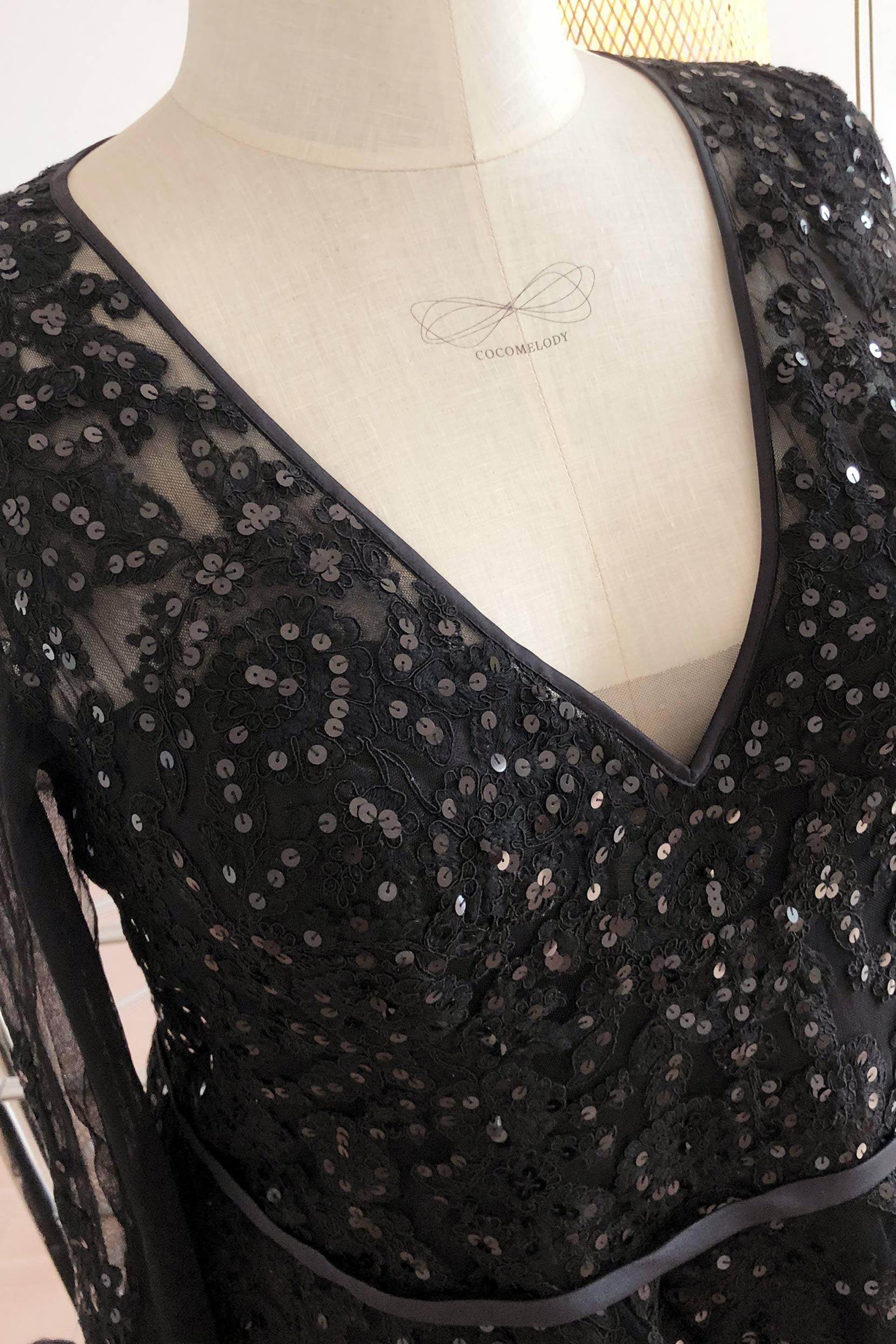 A-Line Court Train Lace and Tulle Wedding Dress LD4432 - COCOMELODY