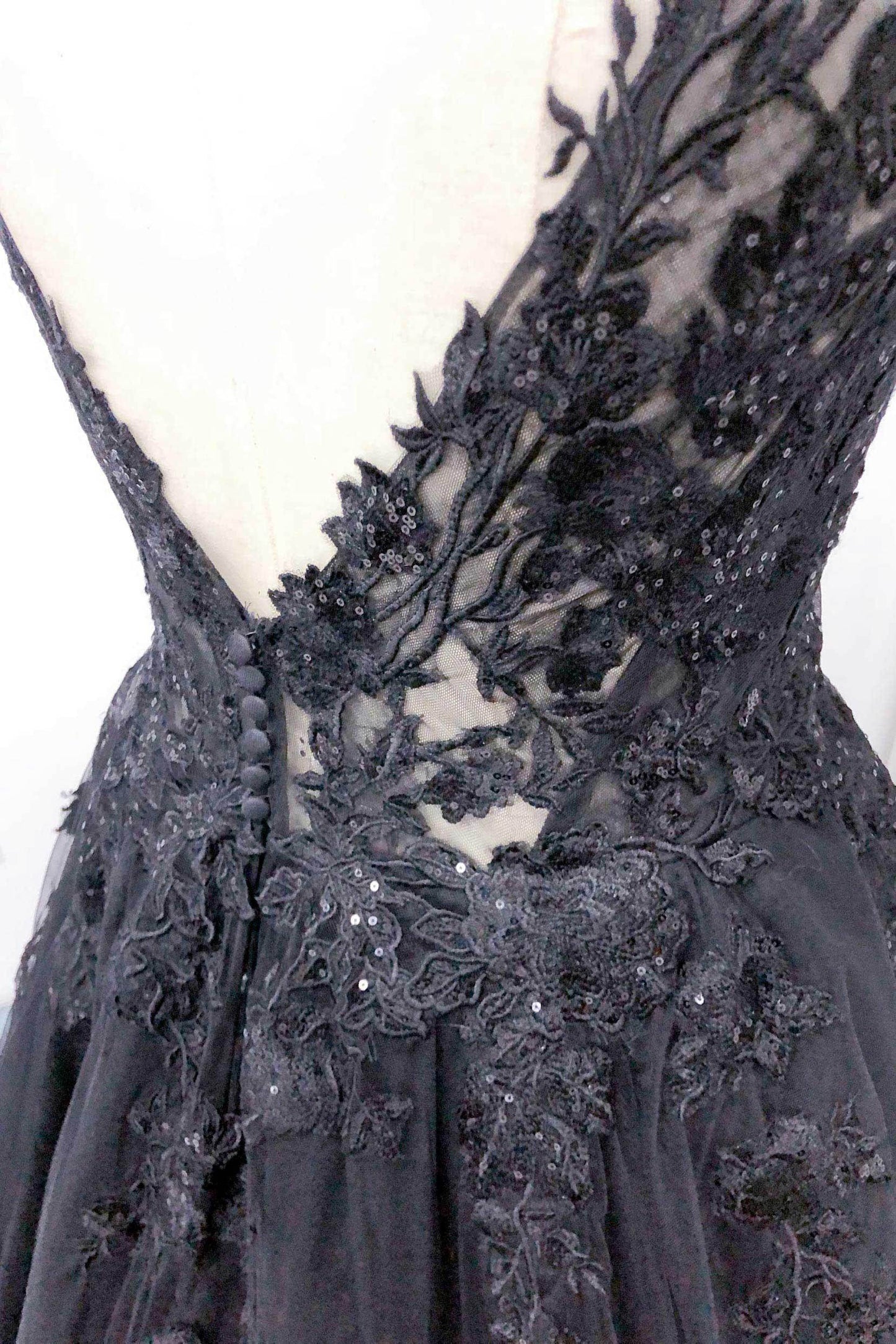 A-Line Chapel Train Lace Tulle Wedding Dress CW2806 - COCOMELODY