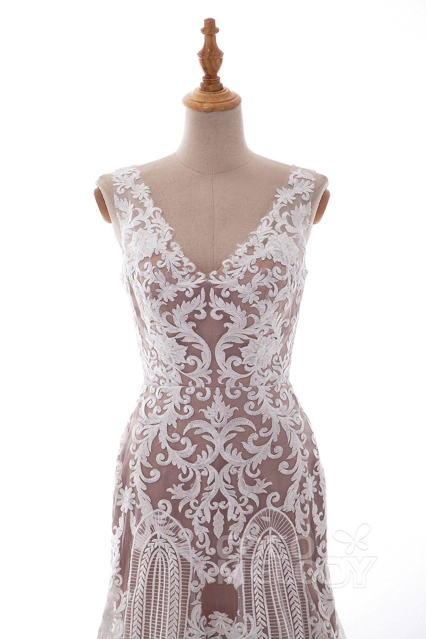 Fit-and-Flare Court Train Tulle Lace Wedding Dress LD4722 - COCOMELODY
