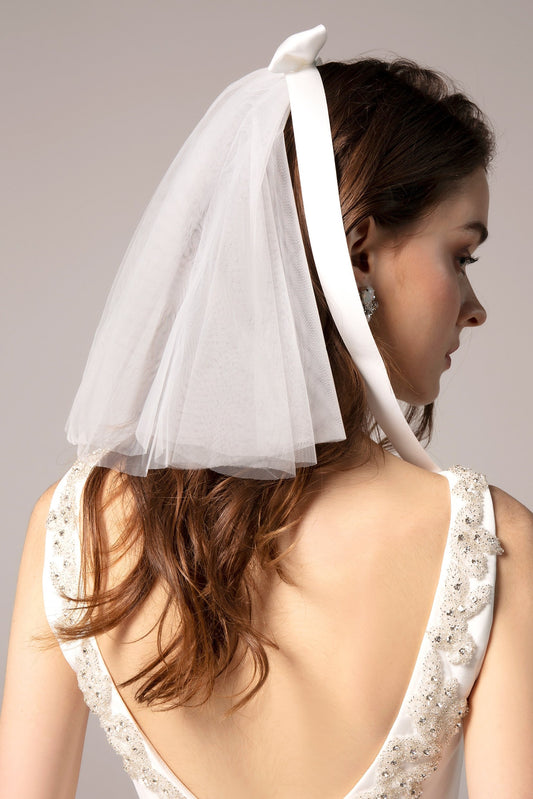 Two-tier Cut Edge Tulle Shoulder Veils with Bow CV0244