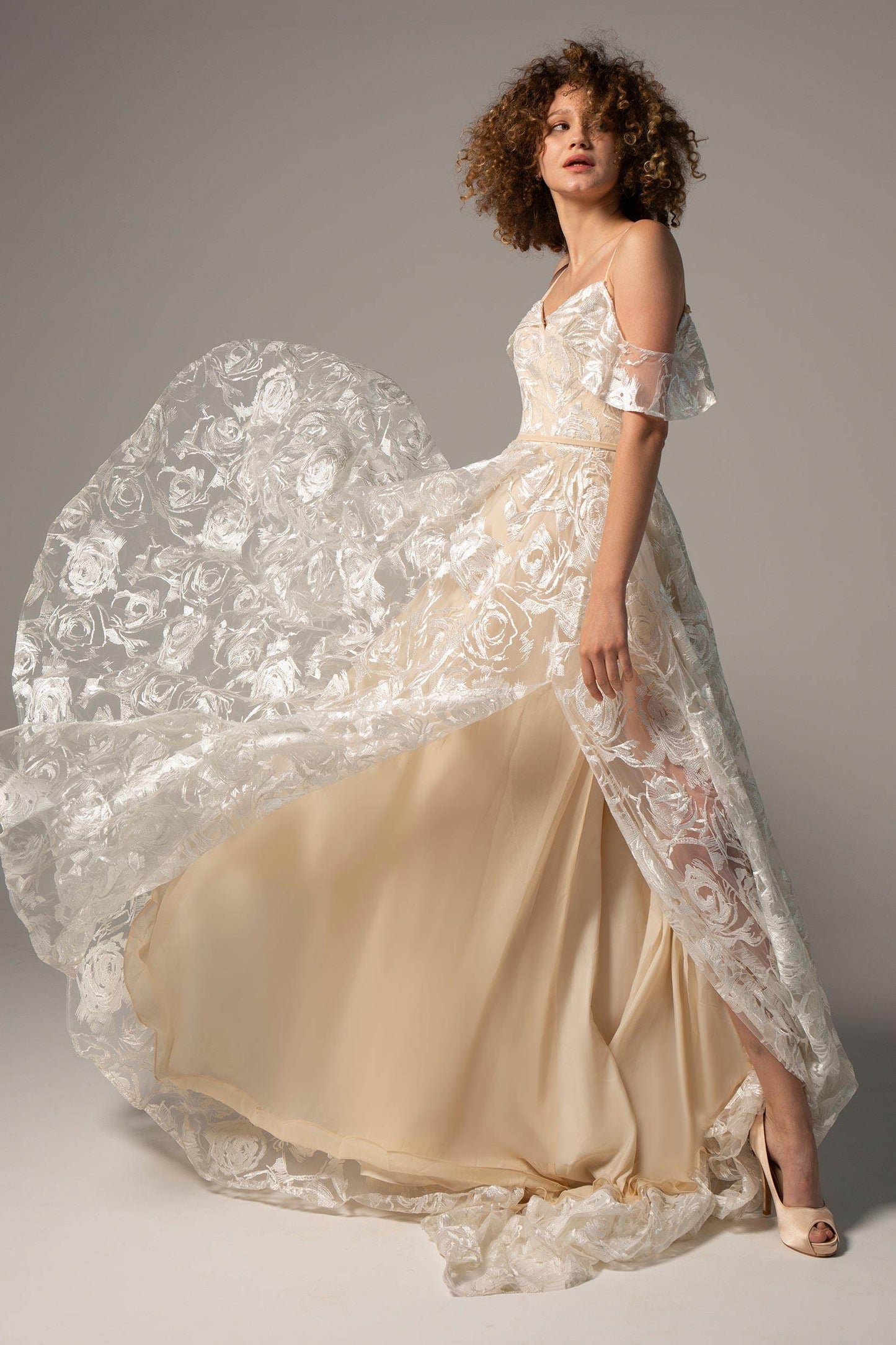 A-Line Court Train Lace Wedding Dress CW2224 - COCOMELODY