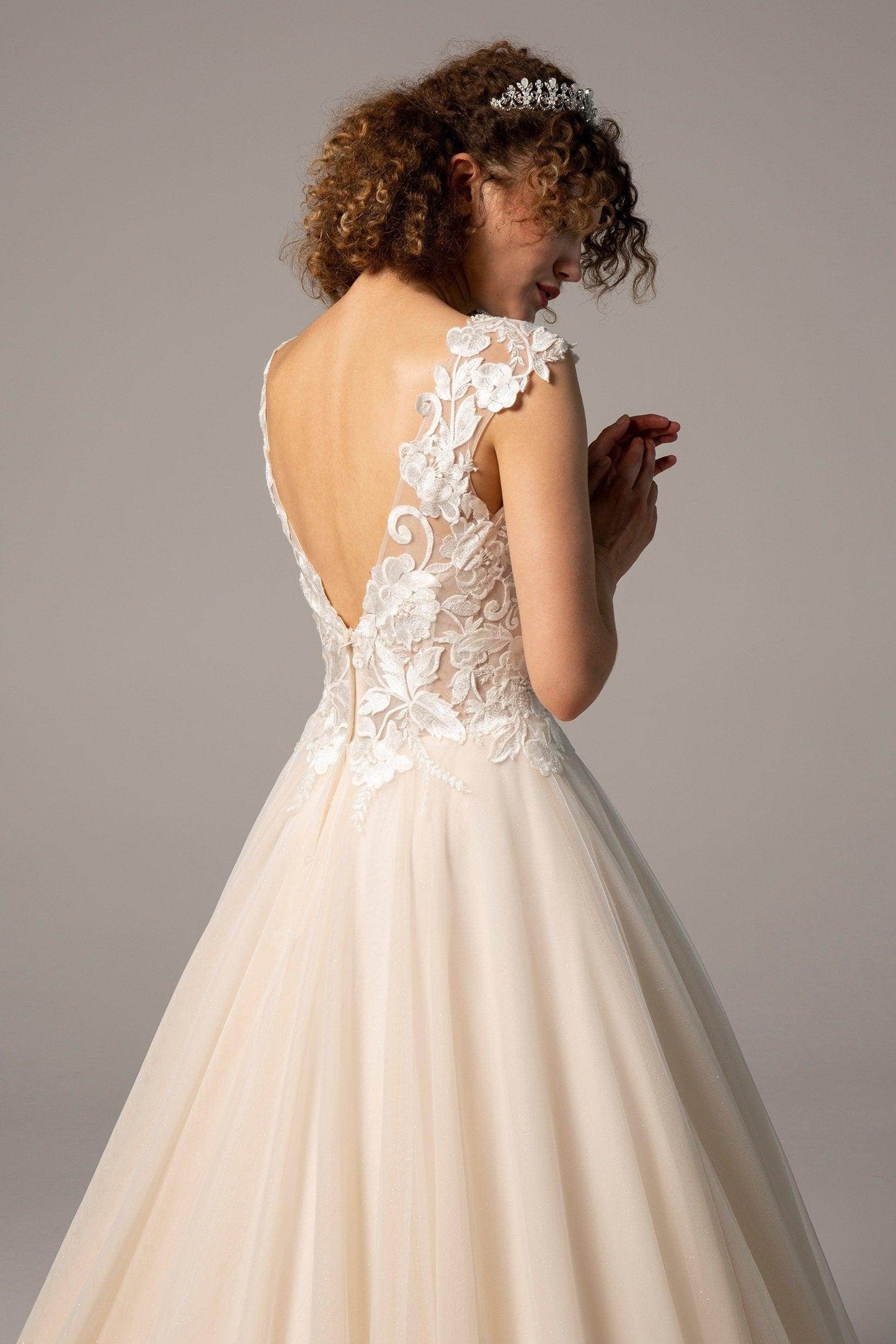 A-Line Chapel Train Tulle Wedding Dress CW2385 - COCOMELODY