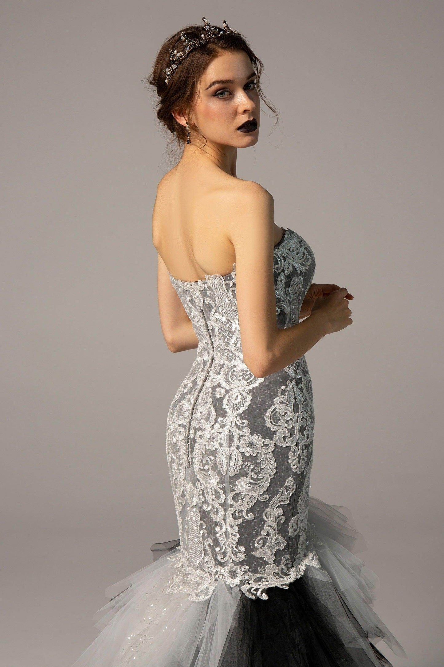 Trumpet-Mermaid Court Train Lace Tulle Wedding Dress CW2137 - COCOMELODY