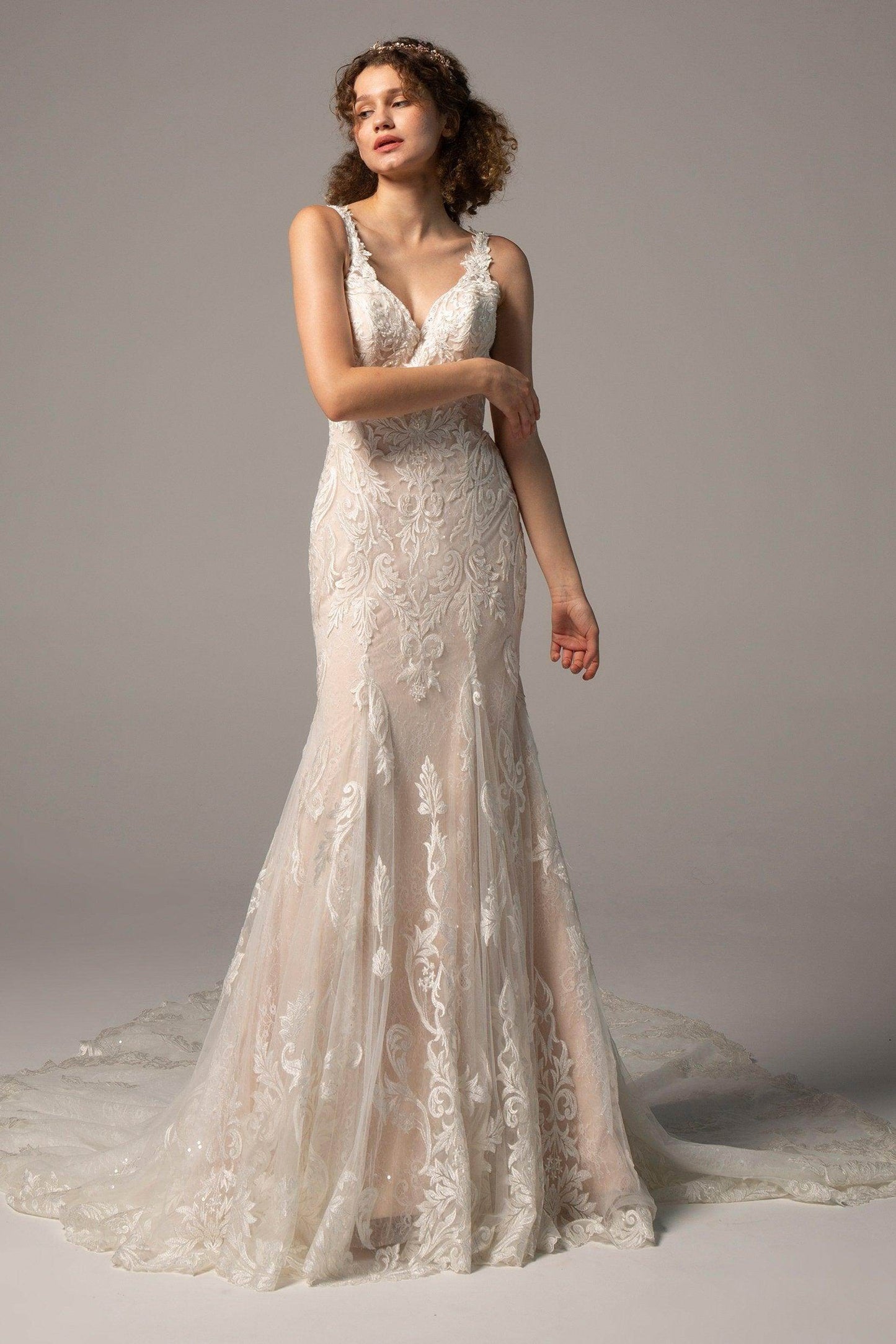 Trumpet-Mermaid Cathedral Train Tulle Wedding Dress CW2375 - COCOMELODY