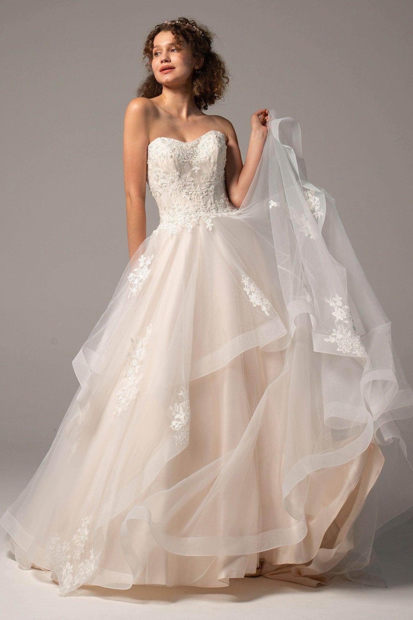 A-Line Court Train Tulle Wedding Dress CW2391 - COCOMELODY