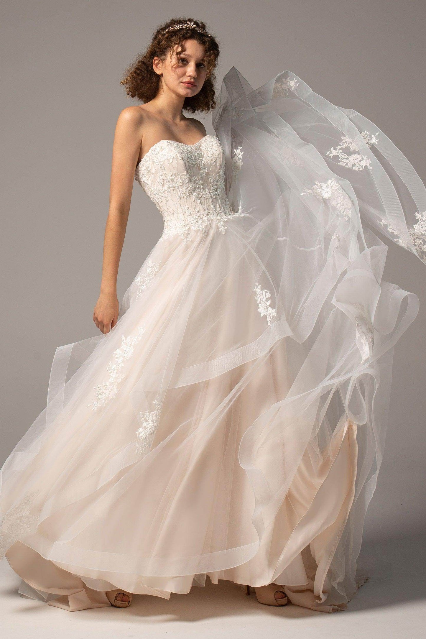 A-Line Court Train Tulle Wedding Dress CW2391 - COCOMELODY